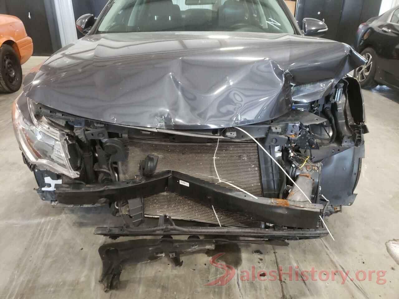 KNAGT4L37J5211412 2018 KIA OPTIMA