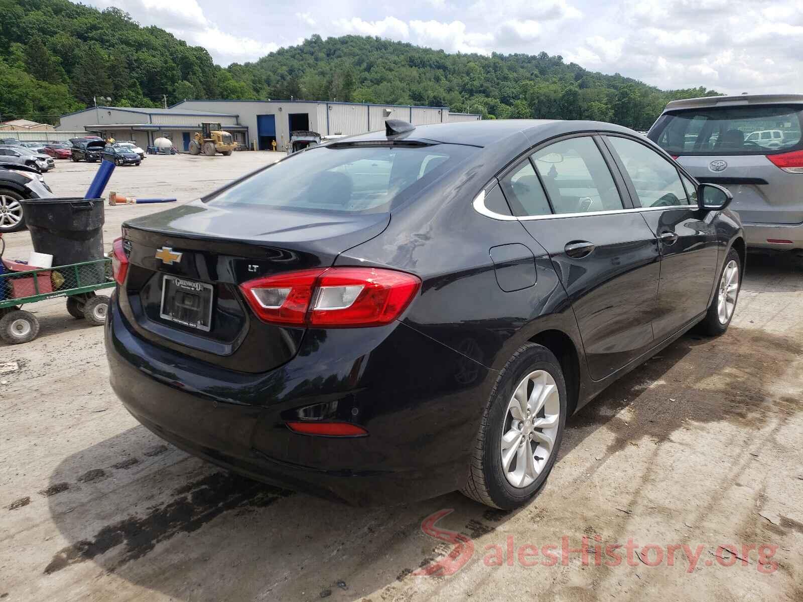 1G1BE5SM2K7143123 2019 CHEVROLET CRUZE