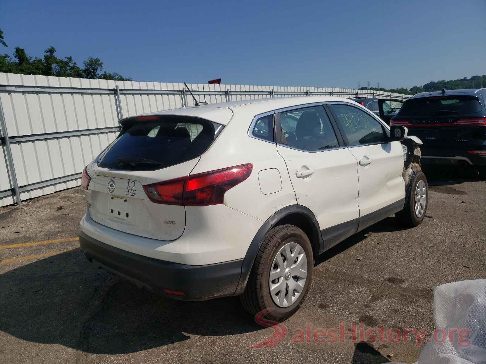 JN1BJ1CR0JW259613 2018 NISSAN ROGUE