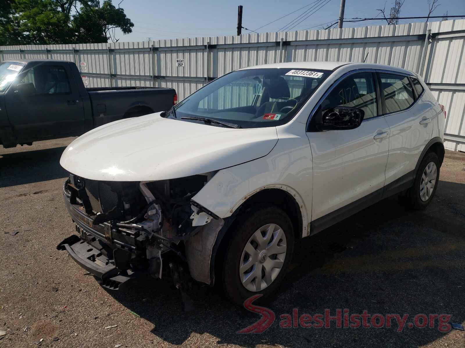 JN1BJ1CR0JW259613 2018 NISSAN ROGUE