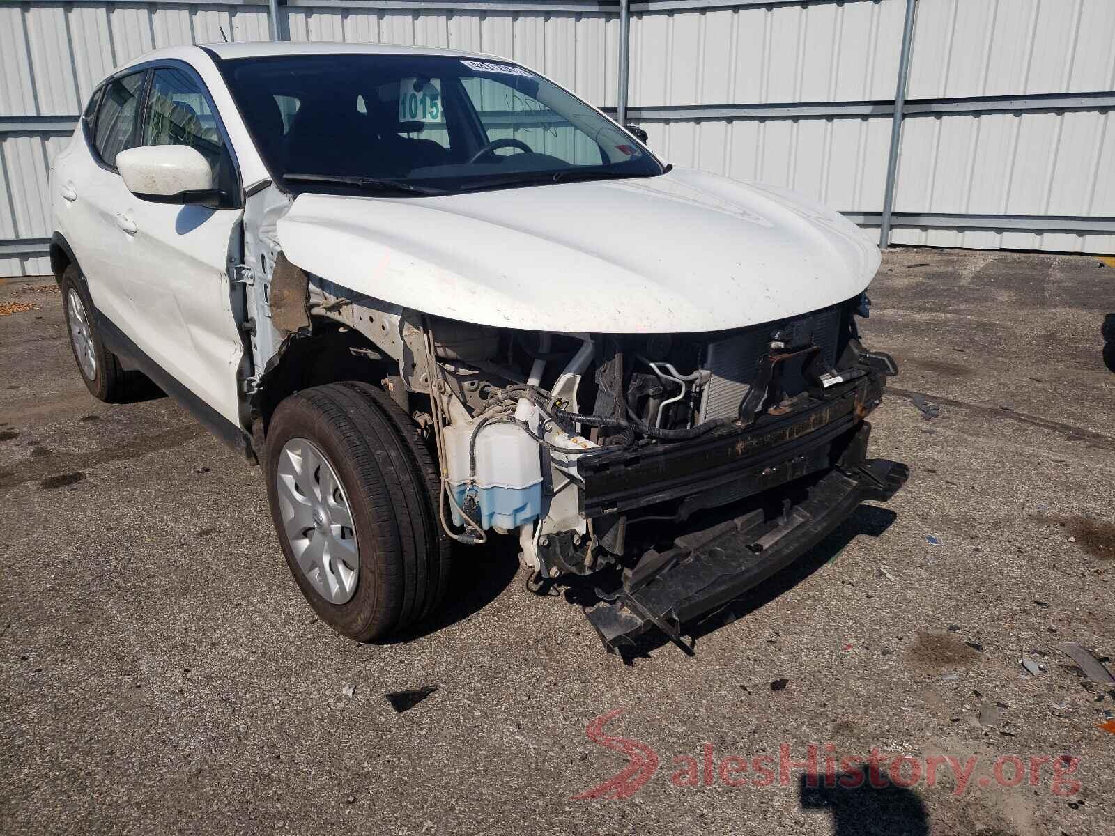 JN1BJ1CR0JW259613 2018 NISSAN ROGUE