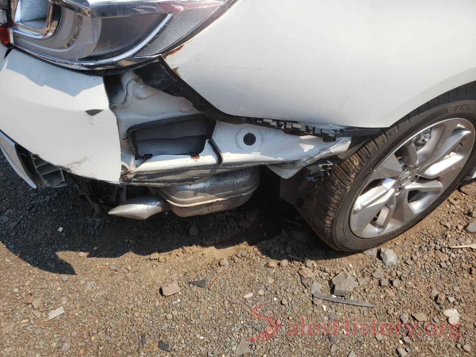 1HGCV1F15JA083393 2018 HONDA ACCORD