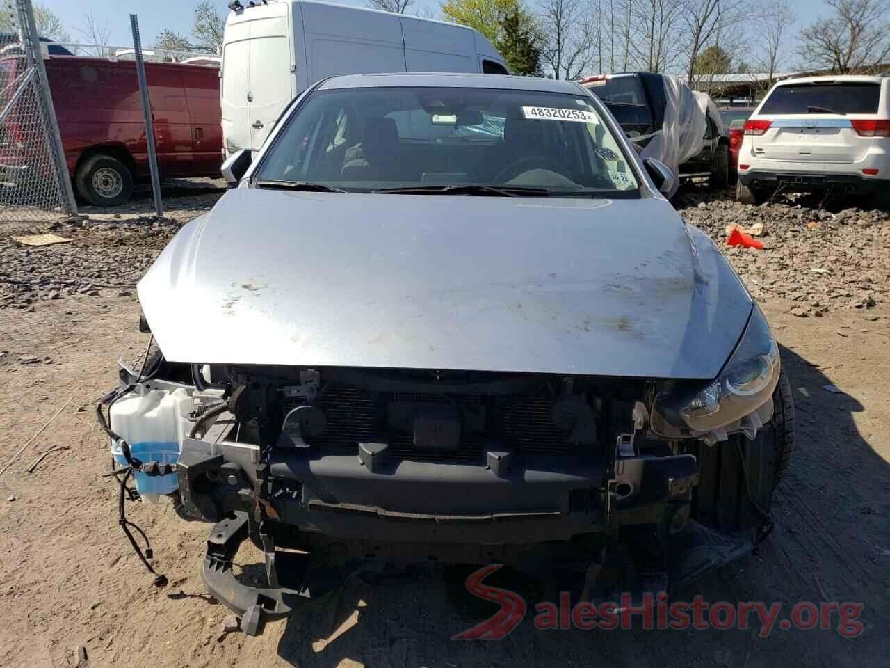 3MZBN1L38JM276265 2018 MAZDA 3