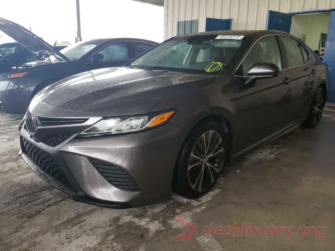 4T1B11HK7JU600490 2018 TOYOTA CAMRY