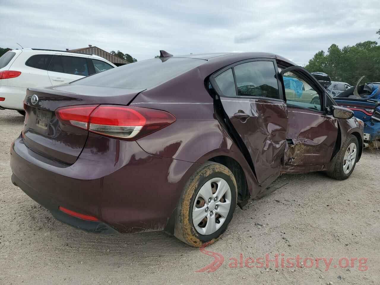 3KPFK4A7XJE276587 2018 KIA FORTE