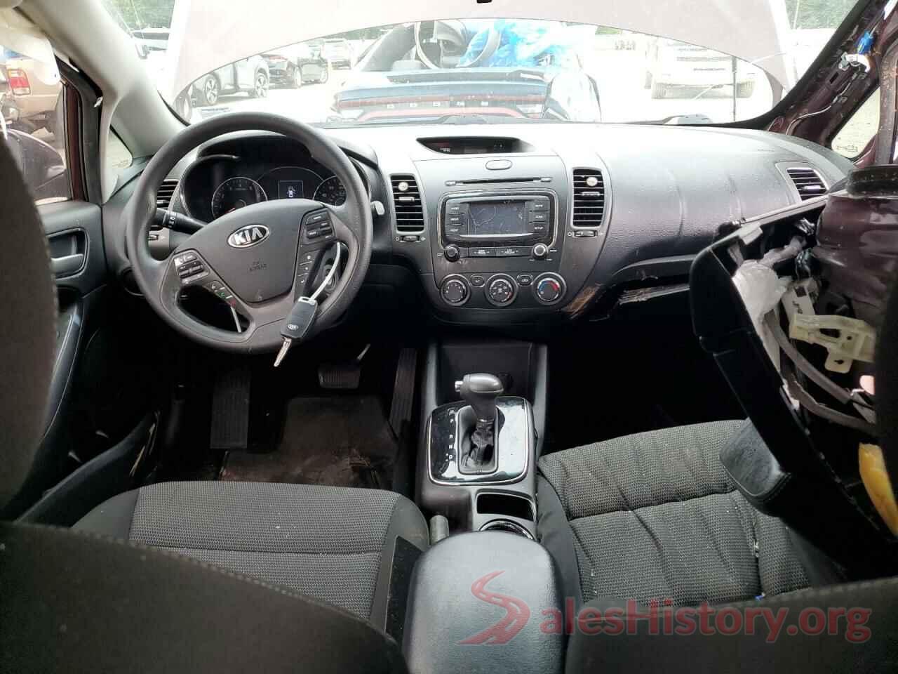 3KPFK4A7XJE276587 2018 KIA FORTE