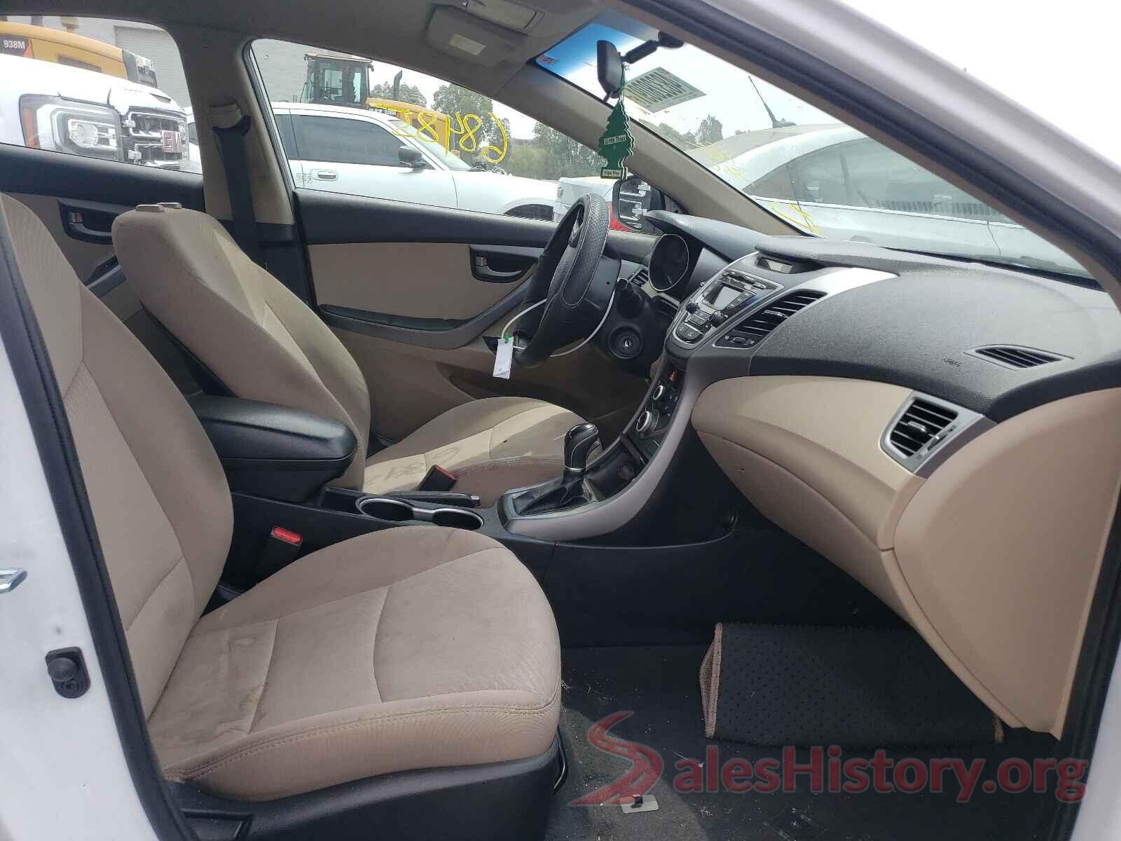 5NPDH4AE8GH749878 2016 HYUNDAI ELANTRA