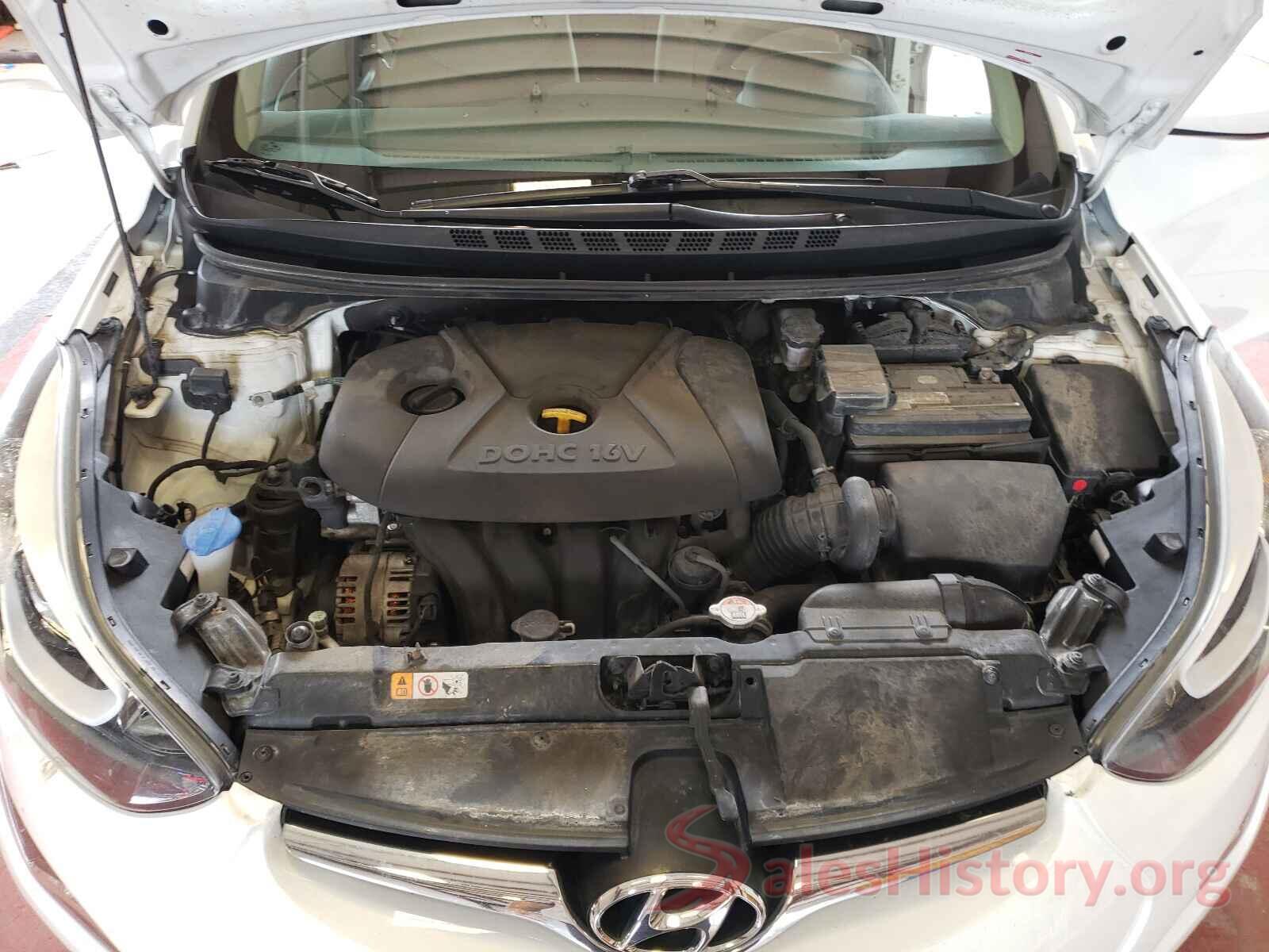 5NPDH4AE8GH706058 2016 HYUNDAI ELANTRA