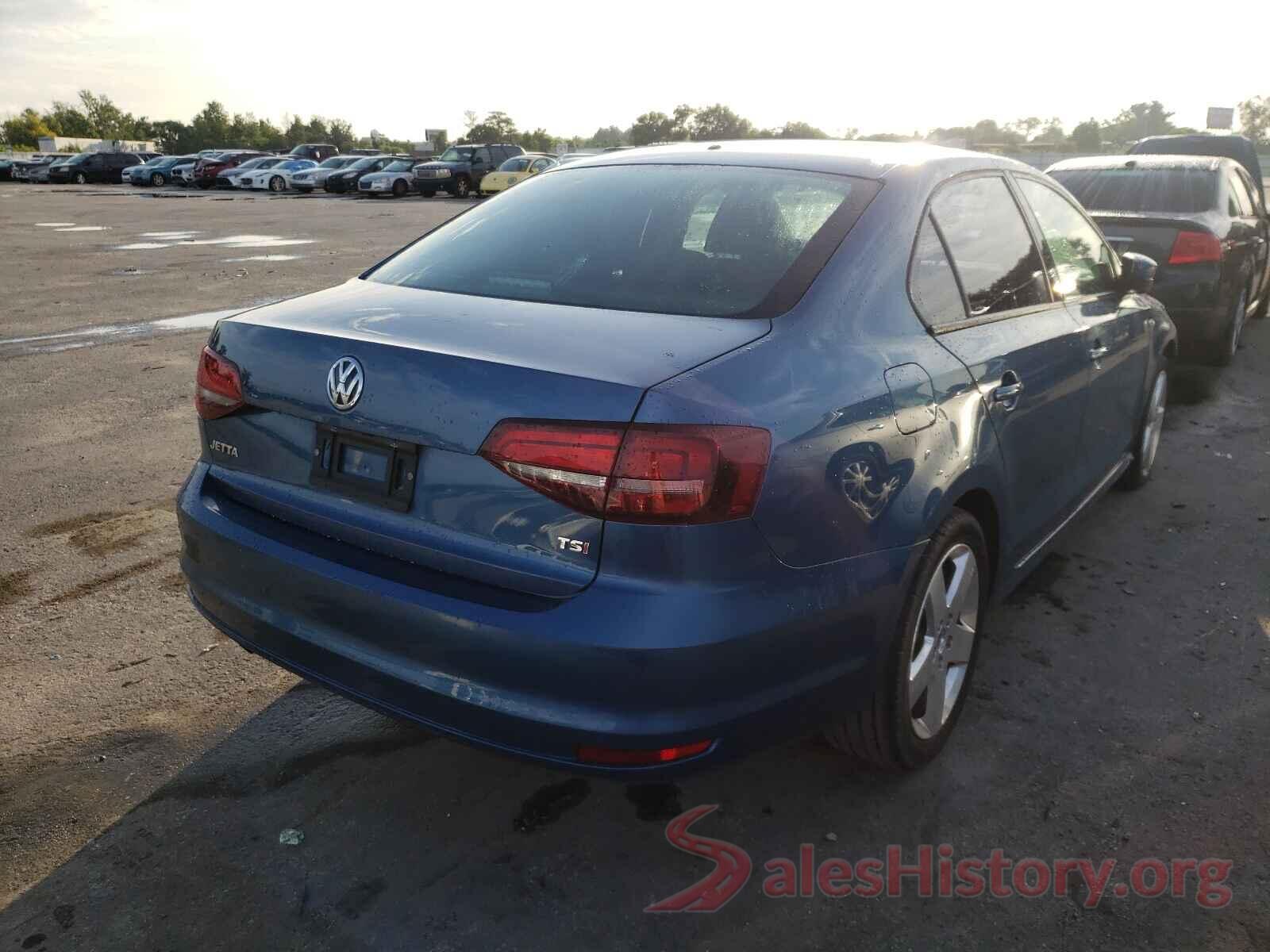 3VW2B7AJ2JM261760 2018 VOLKSWAGEN JETTA