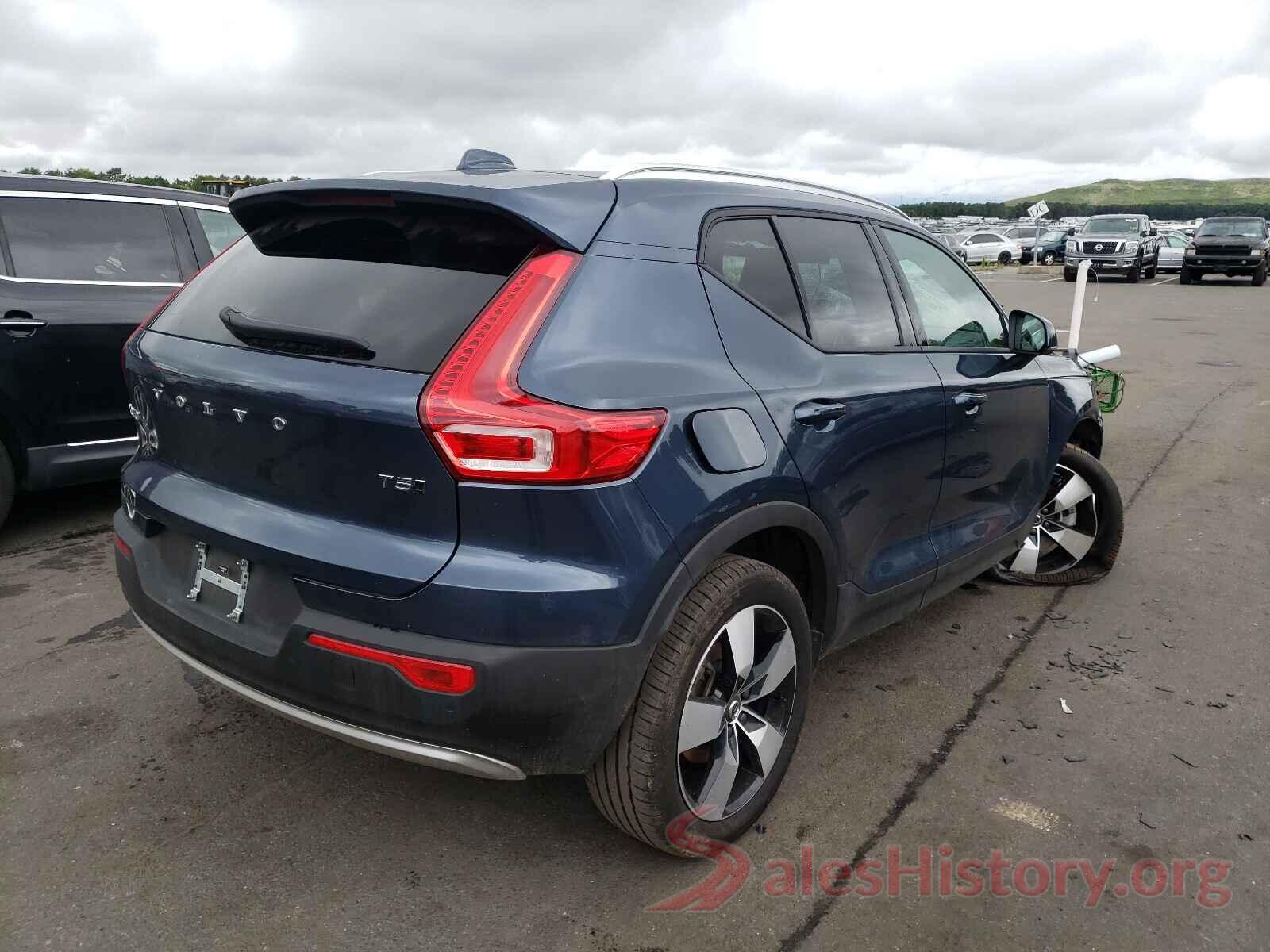 YV4162UK0M2432847 2021 VOLVO XC40