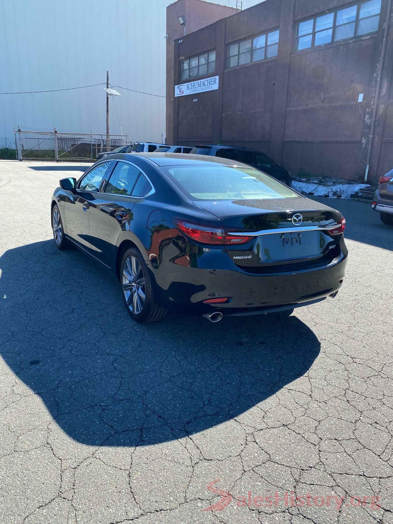 JM1GL1VMXJ1306920 2018 MAZDA 6