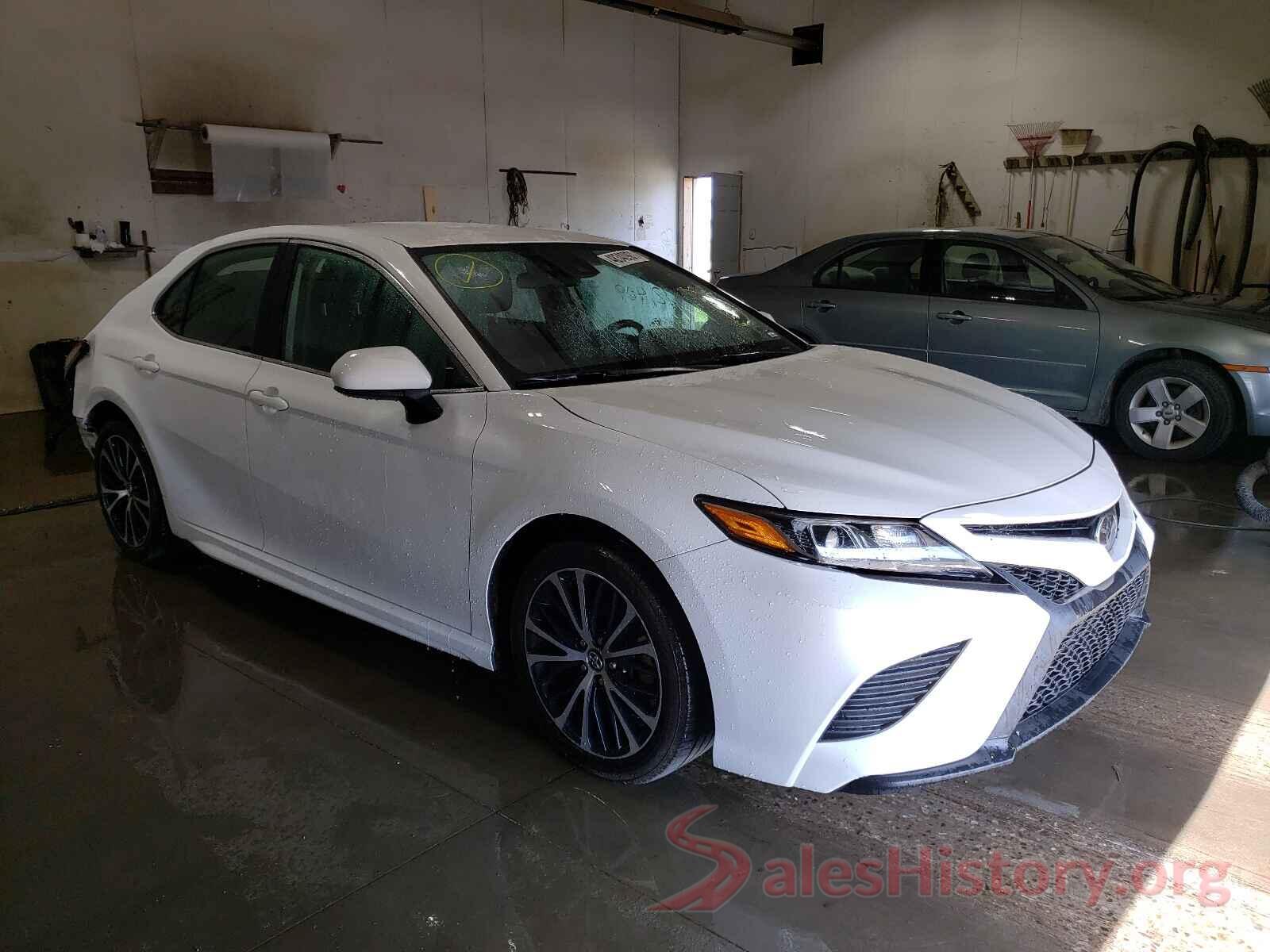 4T1B11HK6KU740483 2019 TOYOTA CAMRY