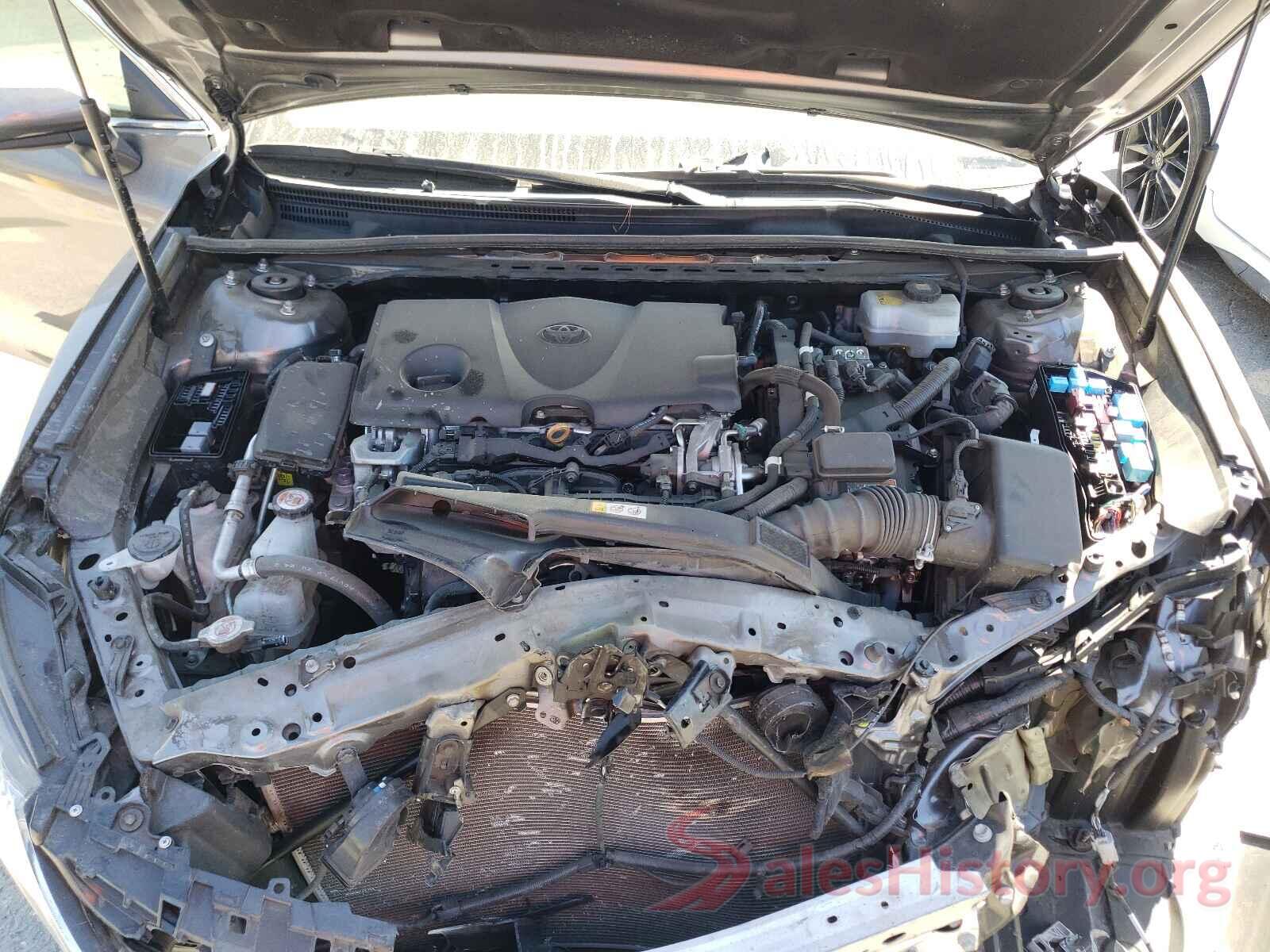 4T1B21HK4JU507925 2018 TOYOTA CAMRY