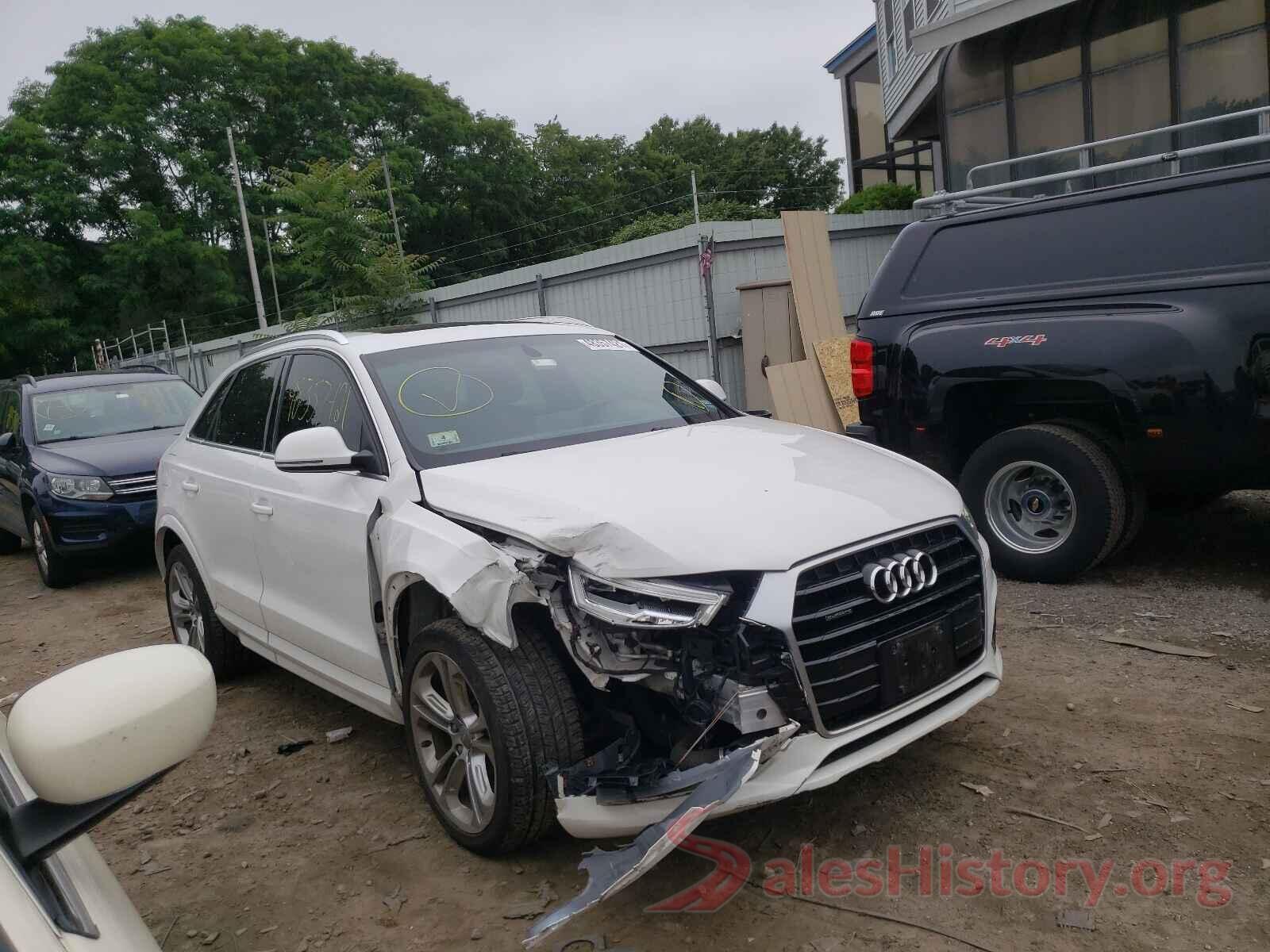 WA1JCCFS2JR015581 2018 AUDI Q3