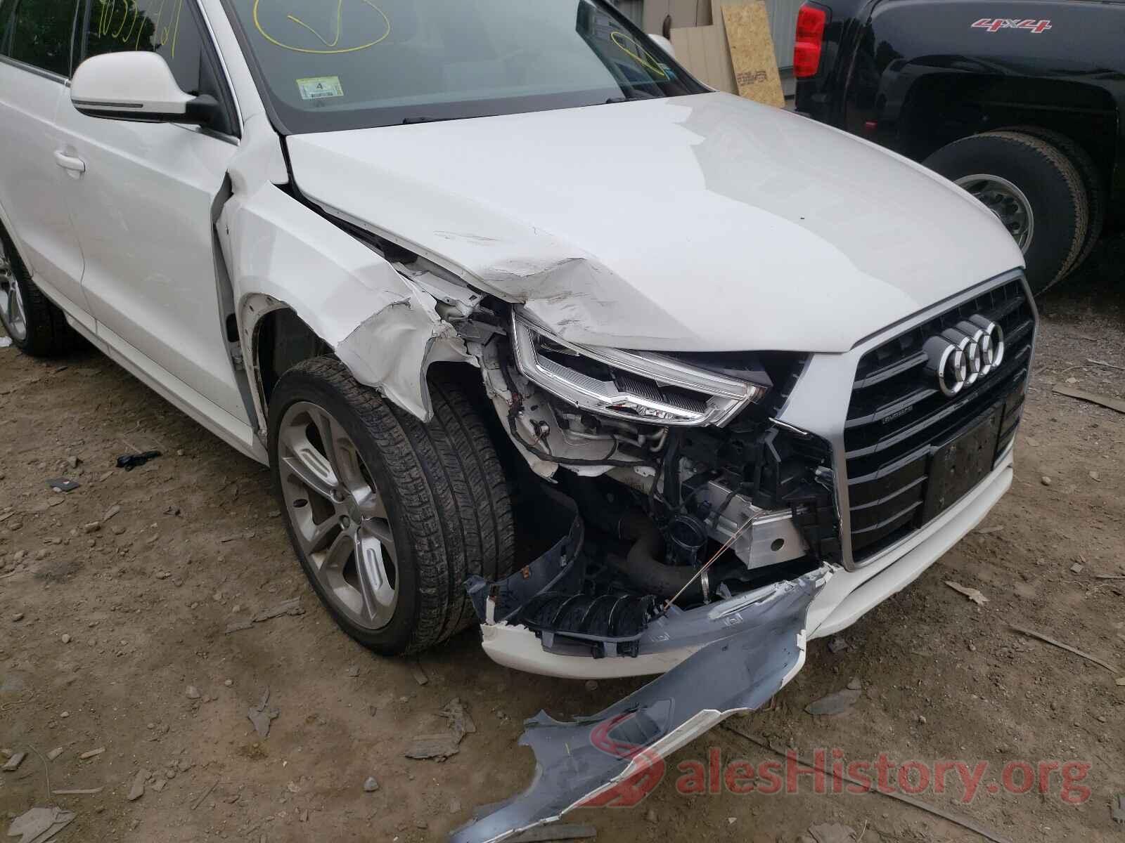 WA1JCCFS2JR015581 2018 AUDI Q3