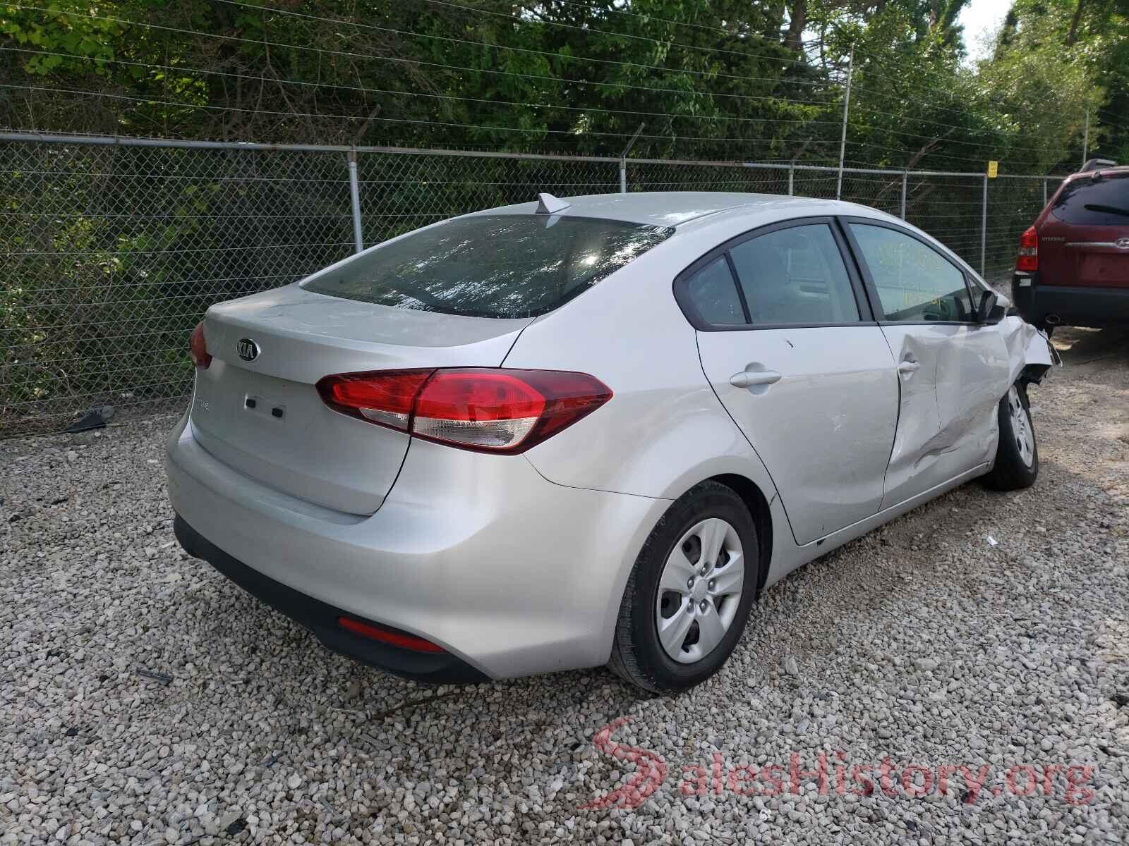 3KPFK4A73JE175276 2018 KIA FORTE