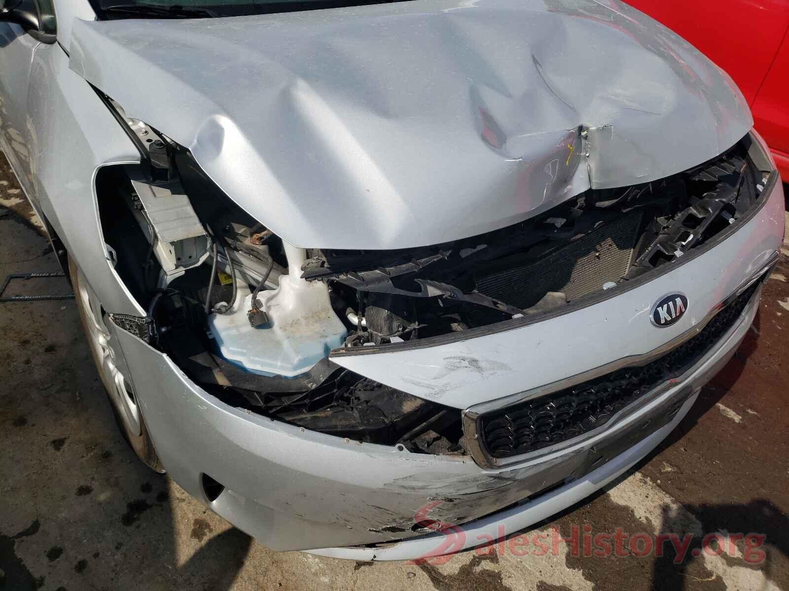 3KPFL4A75JE175986 2018 KIA FORTE