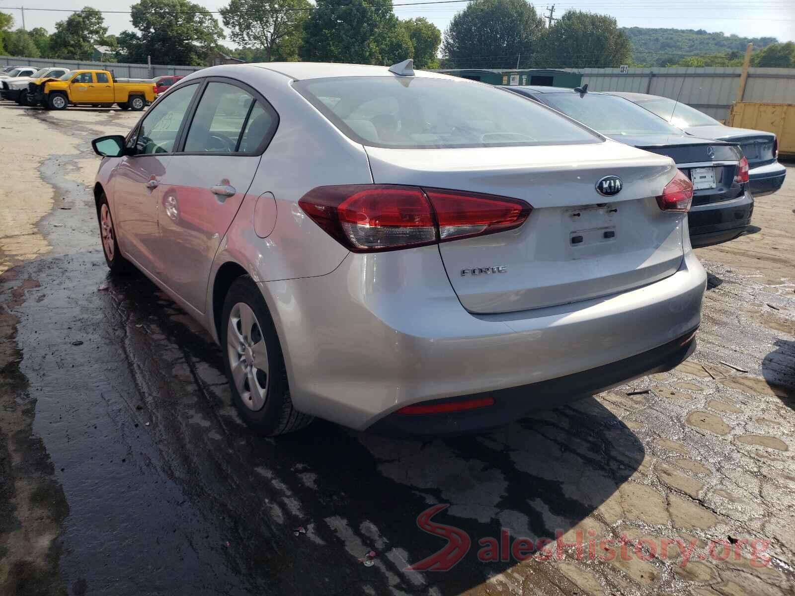 3KPFL4A75JE175986 2018 KIA FORTE