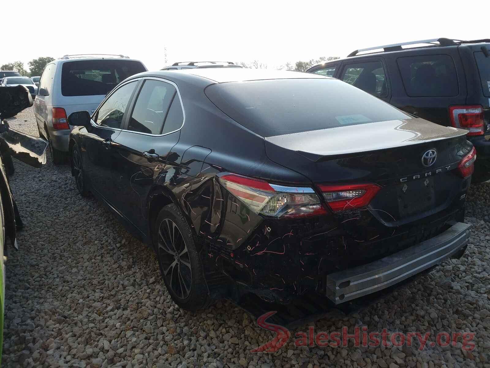 4T1B11HK9JU142127 2018 TOYOTA CAMRY