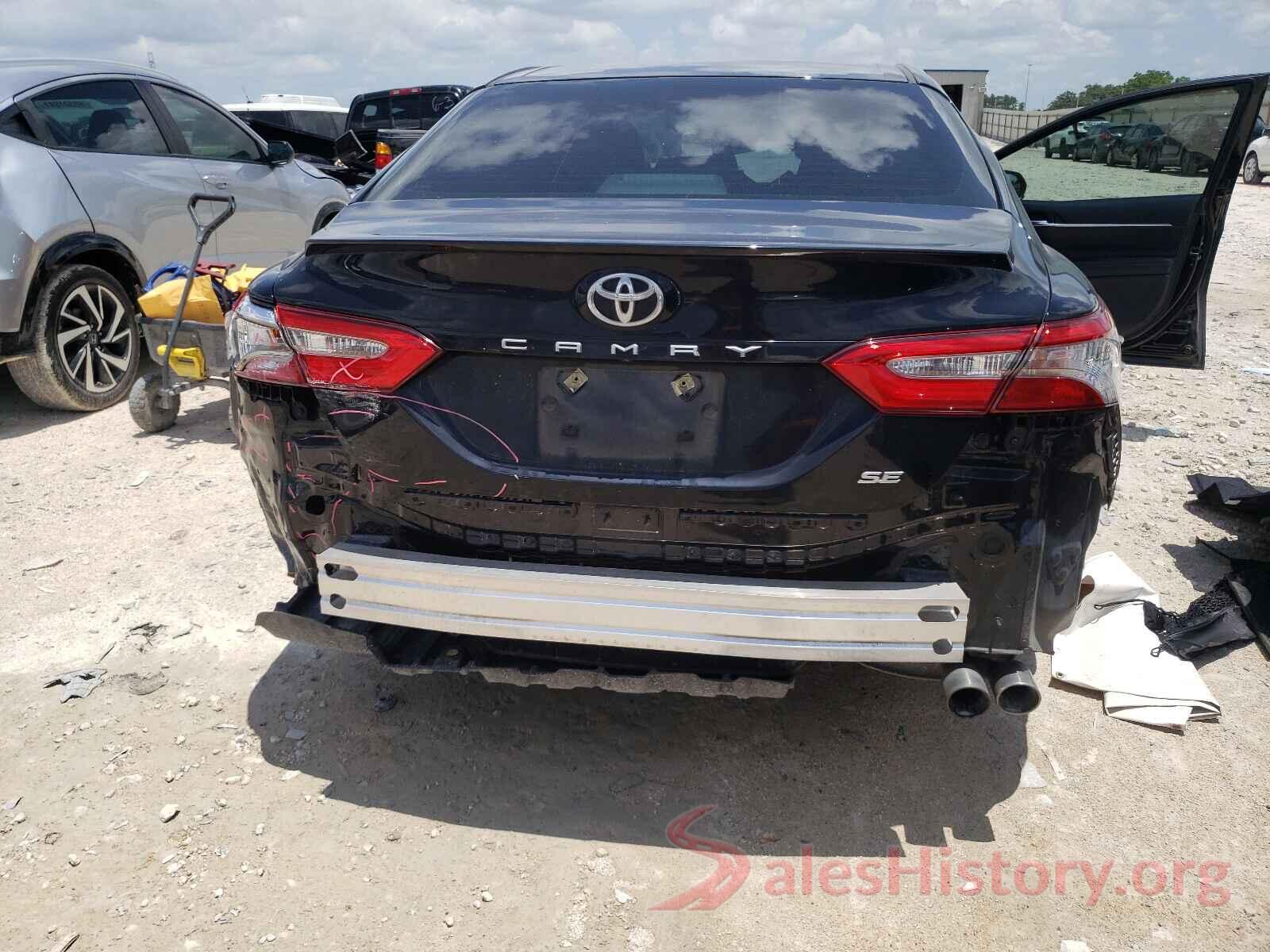 4T1B11HK9JU142127 2018 TOYOTA CAMRY