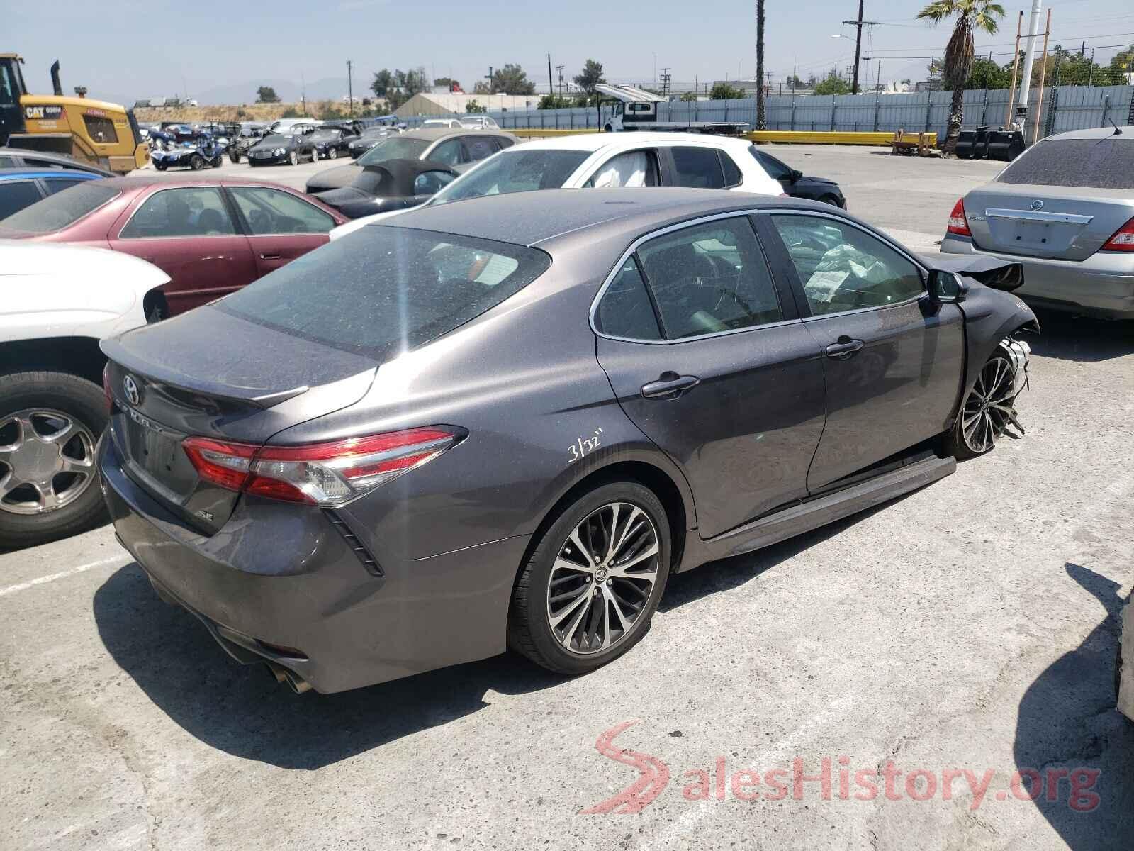 4T1B11HKXJU052484 2018 TOYOTA CAMRY