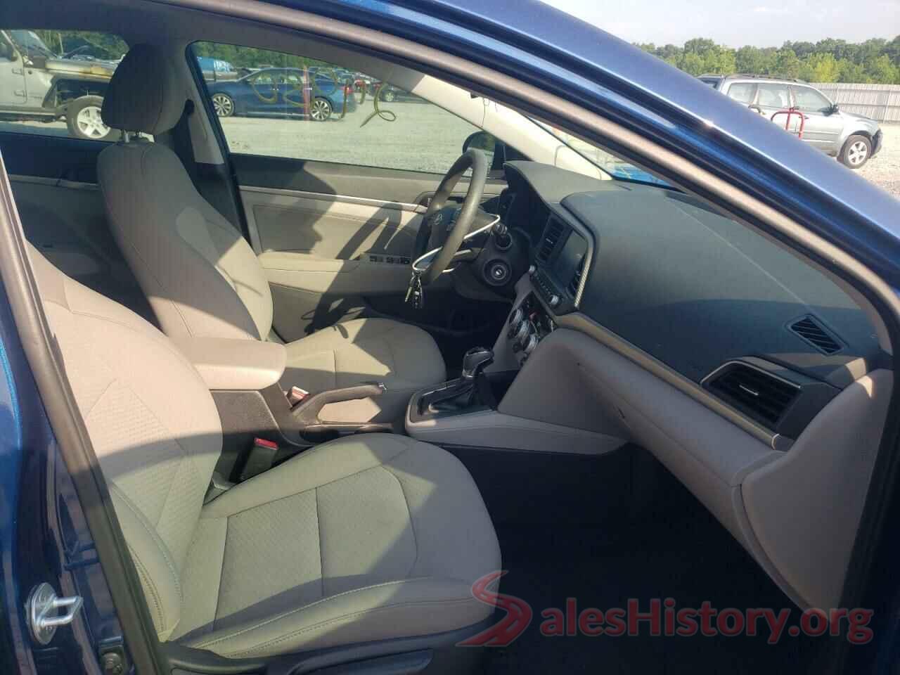 5NPD84LF7KH461011 2019 HYUNDAI ELANTRA