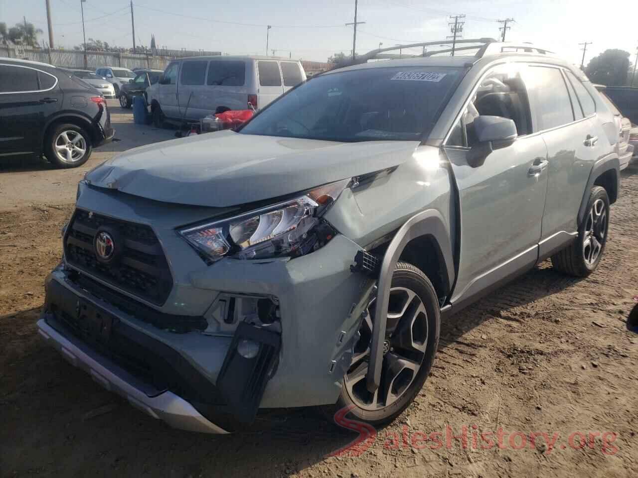 2T3J1RFVXKW002376 2019 TOYOTA RAV4