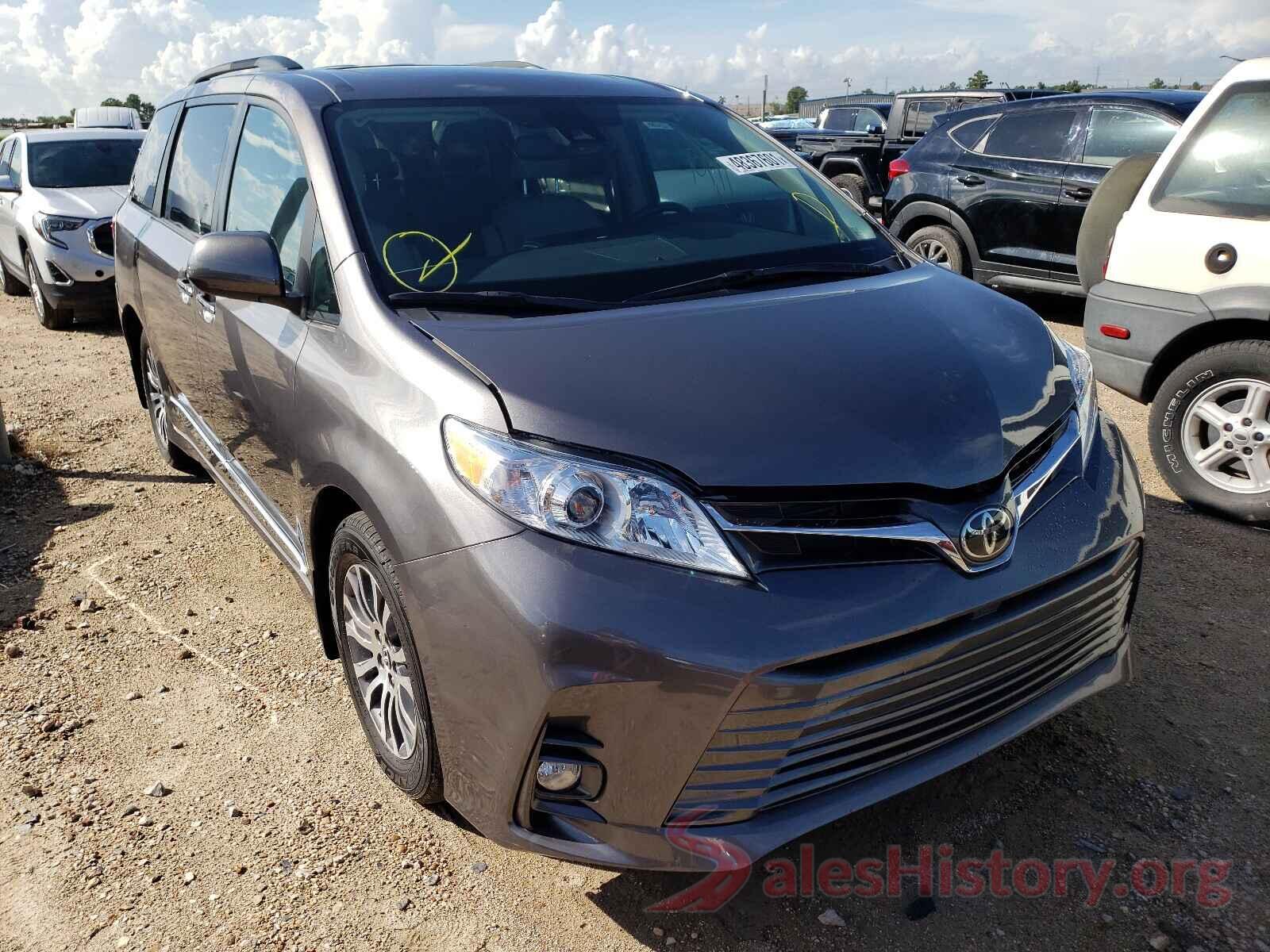 5TDYZ3DC0KS980733 2019 TOYOTA SIENNA