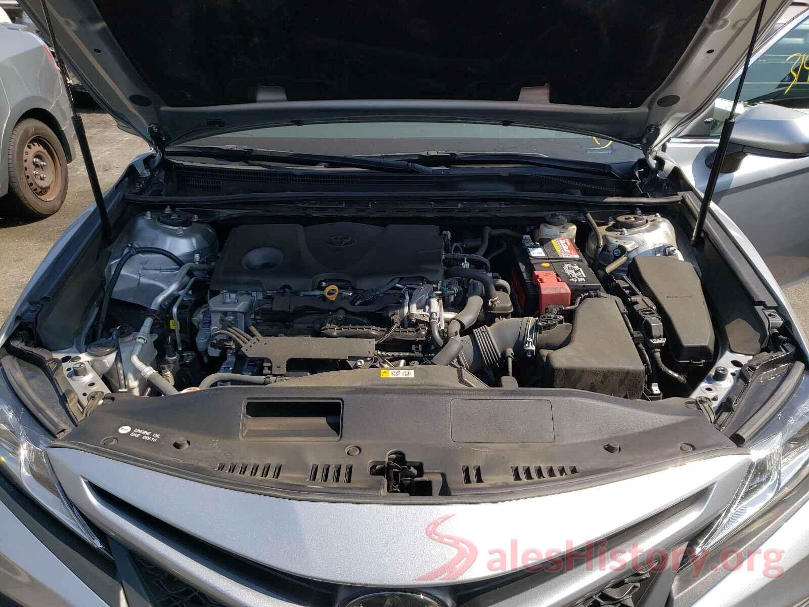 4T1B11HK0JU564576 2018 TOYOTA CAMRY