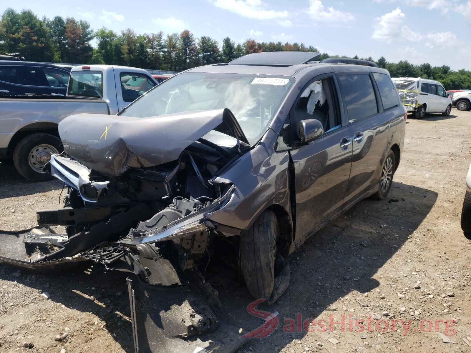 5TDYZ3DC8KS973514 2019 TOYOTA SIENNA