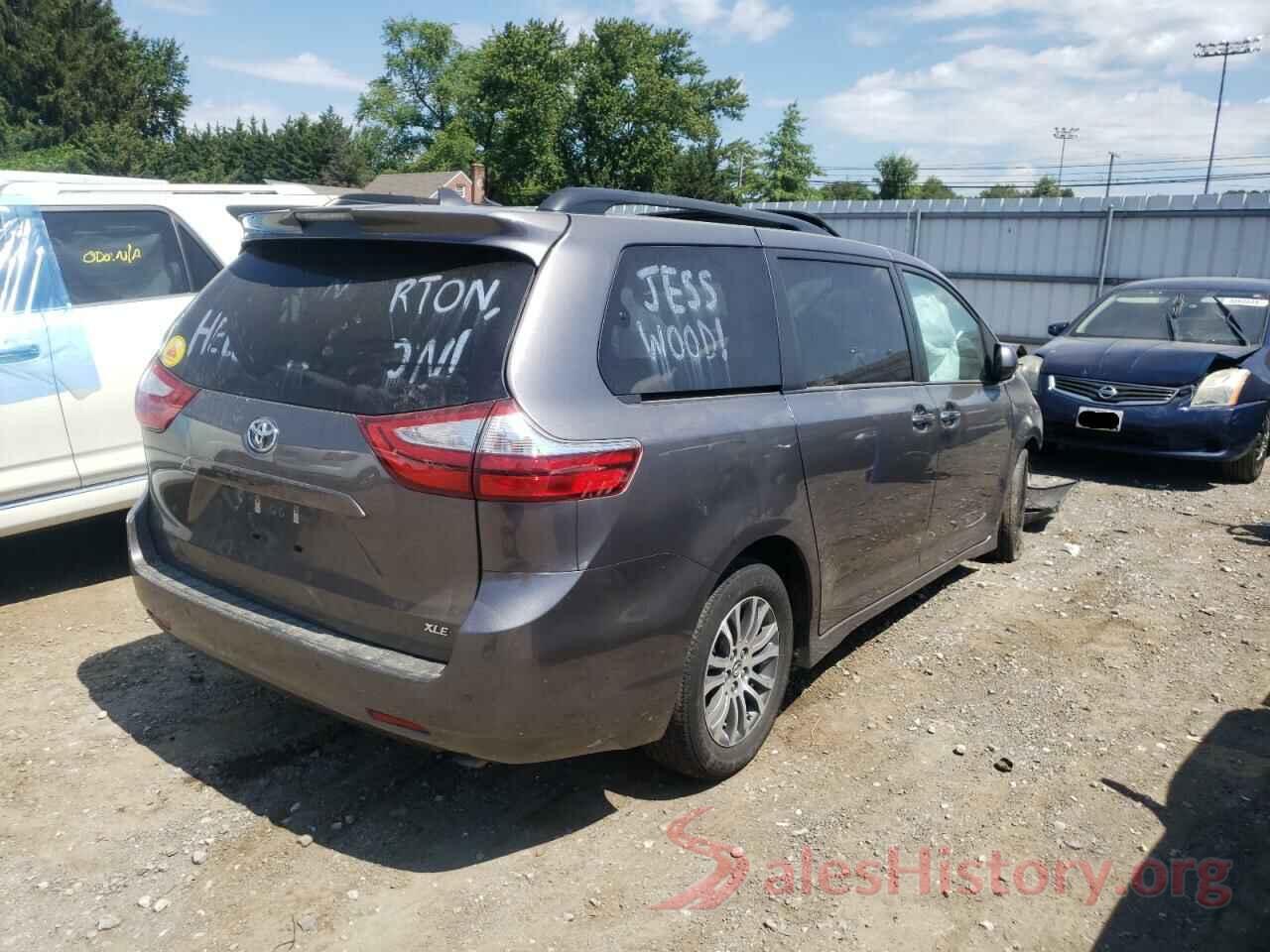 5TDYZ3DC8KS973514 2019 TOYOTA SIENNA