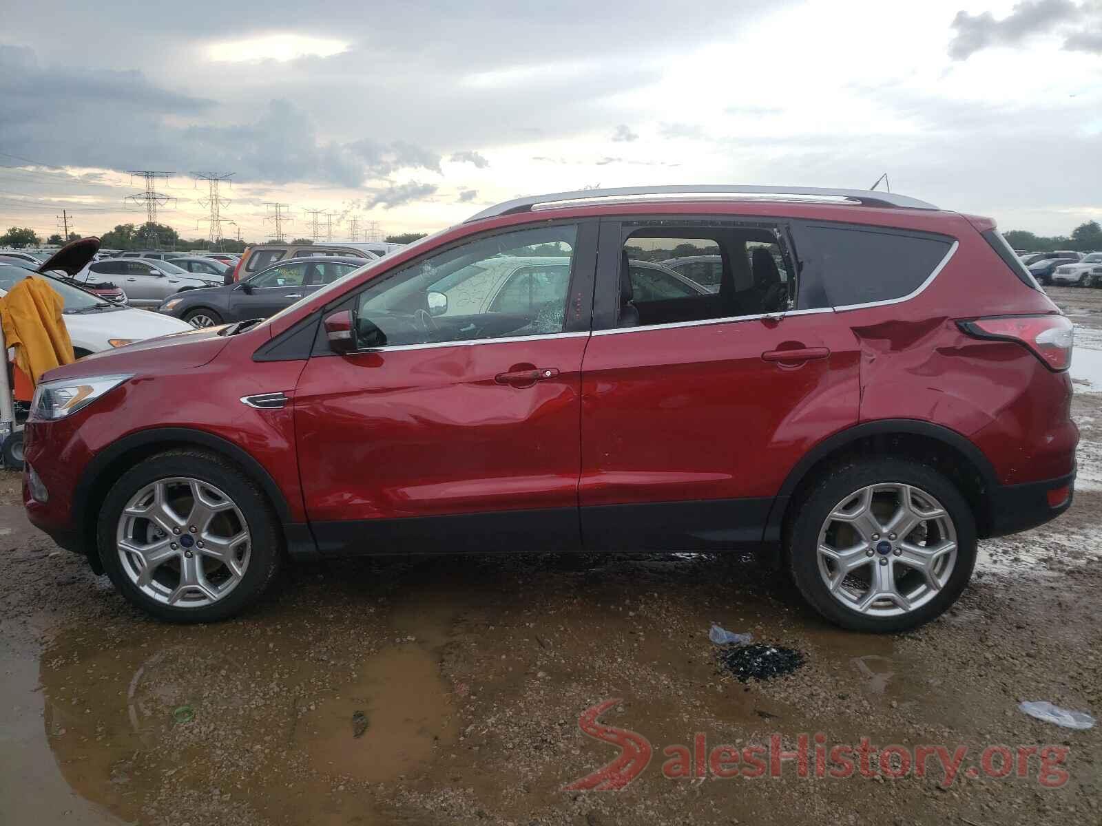 1FMCU9J98JUD55488 2018 FORD ESCAPE