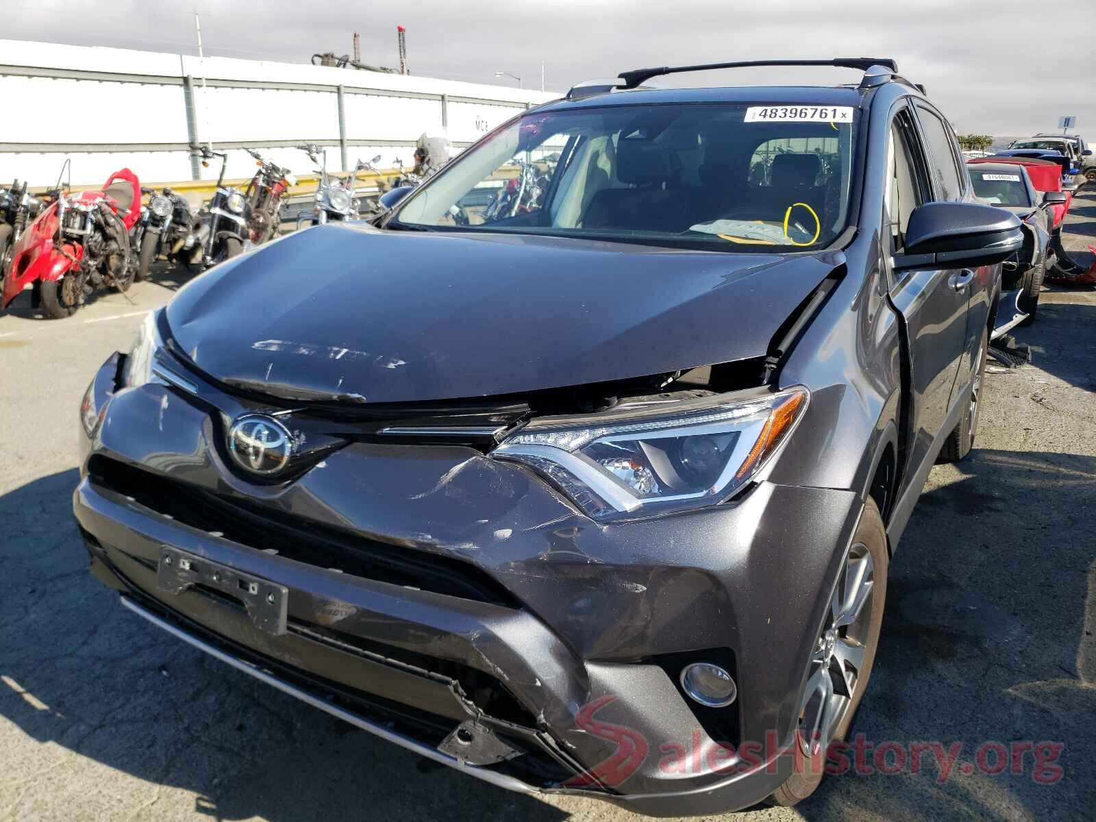 JTMRFREV0JJ725849 2018 TOYOTA RAV4