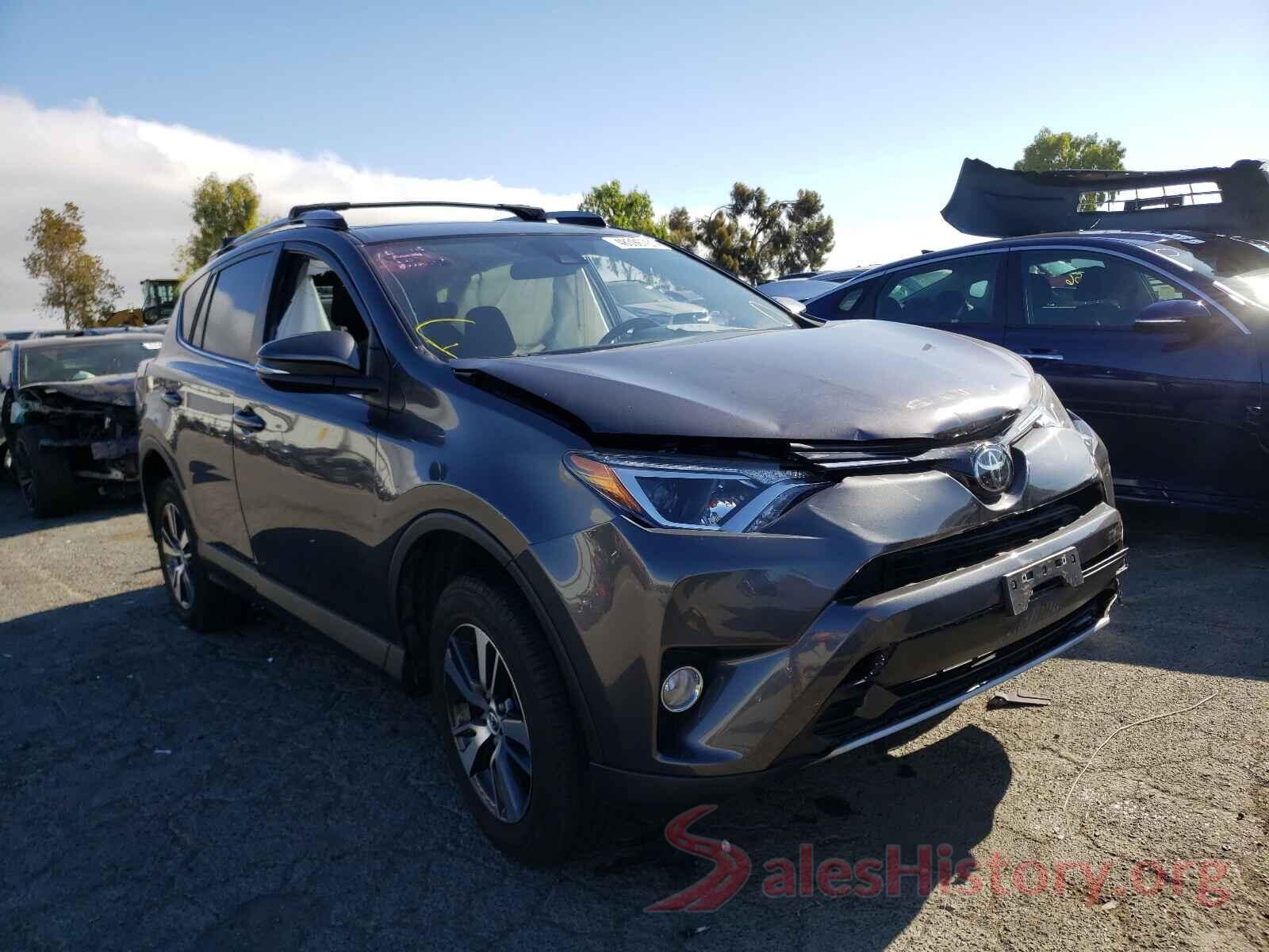 JTMRFREV0JJ725849 2018 TOYOTA RAV4