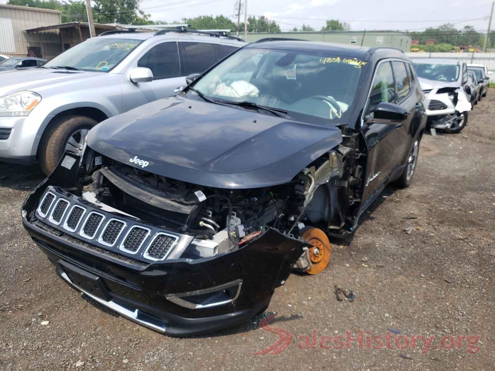 3C4NJDCB8JT135190 2018 JEEP COMPASS