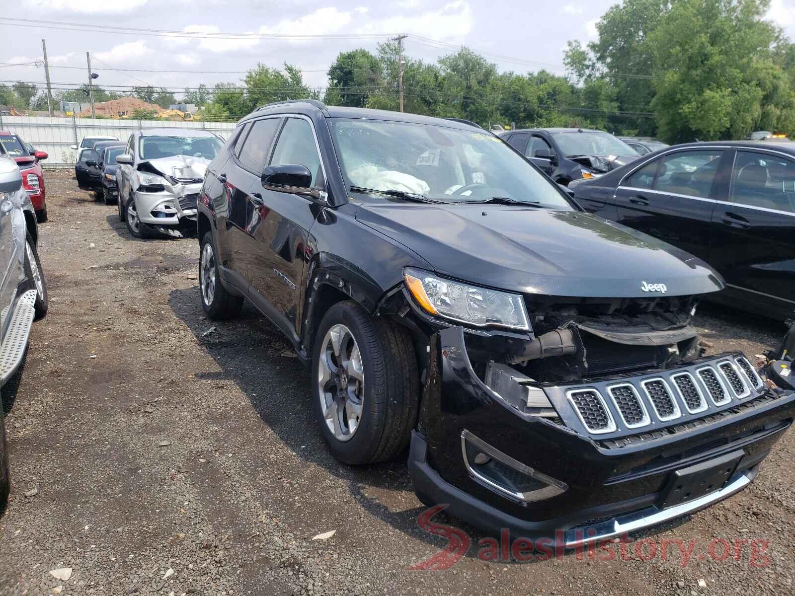 3C4NJDCB8JT135190 2018 JEEP COMPASS