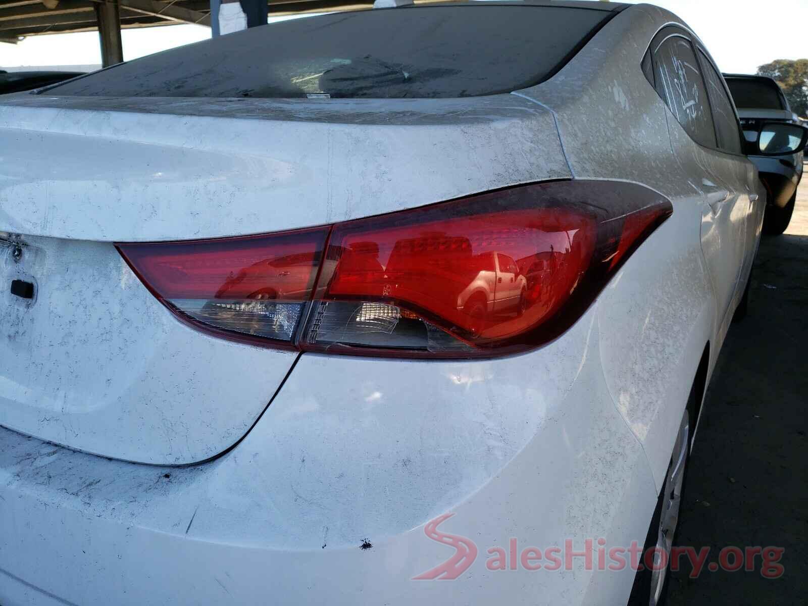 5NPDH4AE1GH663845 2016 HYUNDAI ELANTRA