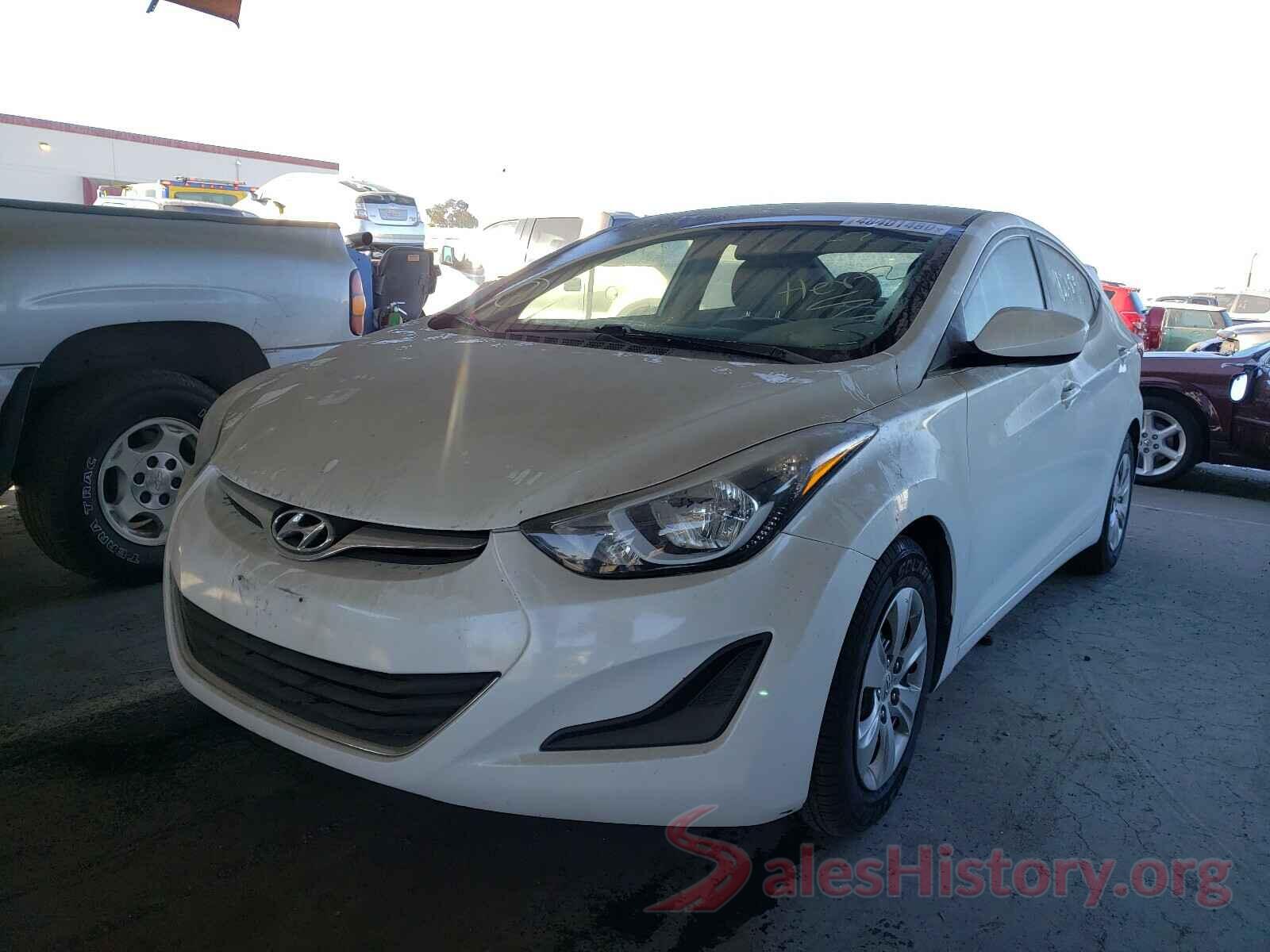 5NPDH4AE1GH663845 2016 HYUNDAI ELANTRA