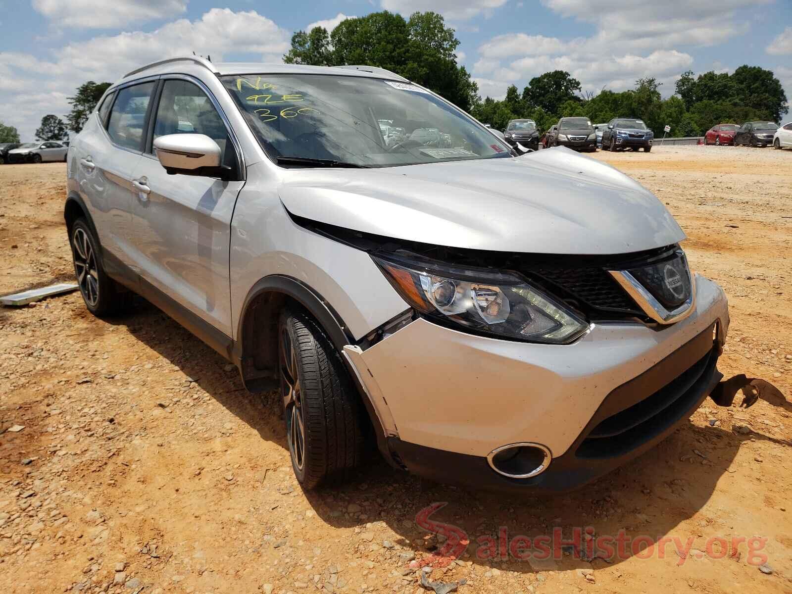 JN1BJ1CR1JW287940 2018 NISSAN ROGUE