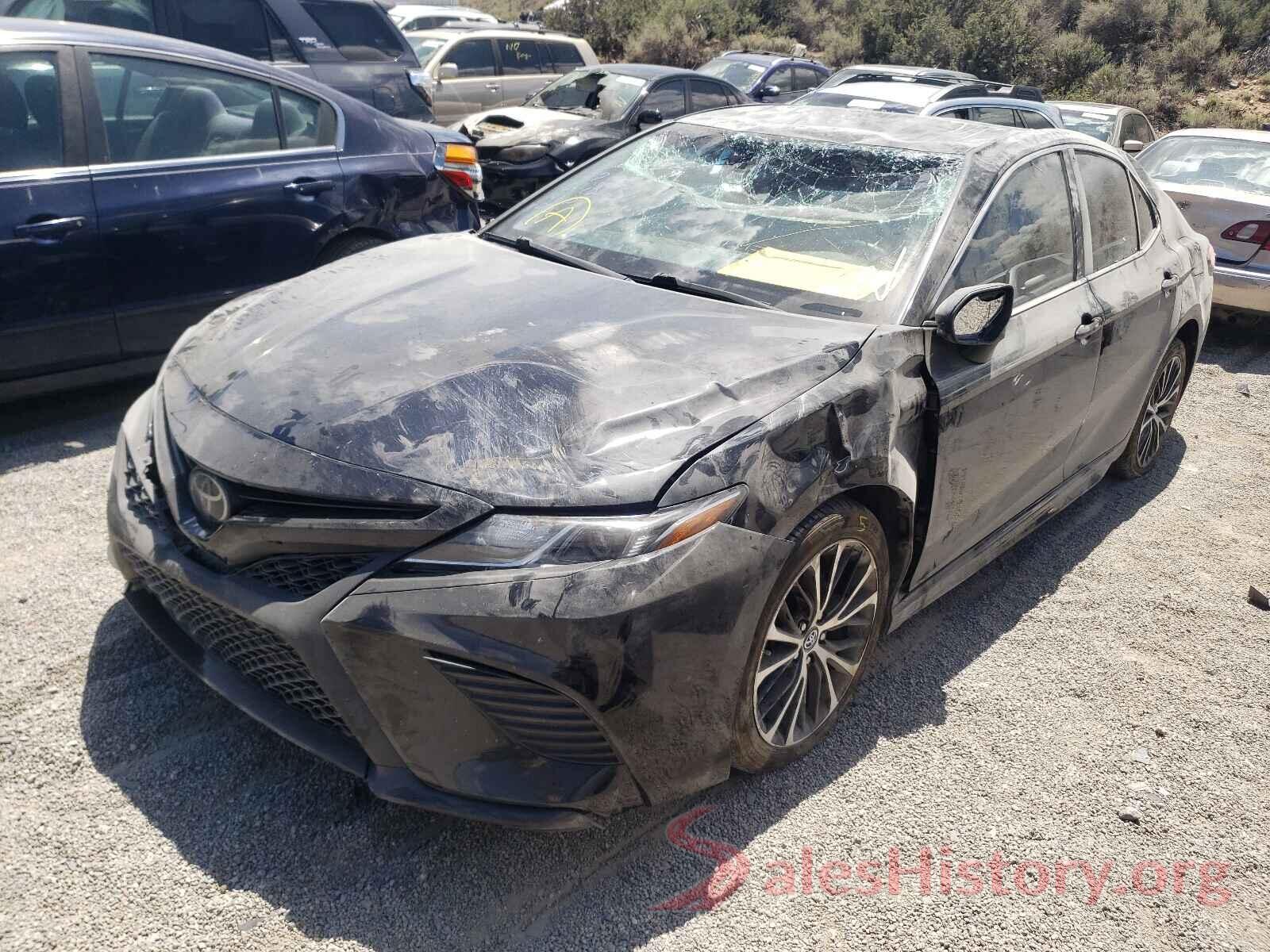 4T1B11HK7JU098970 2018 TOYOTA CAMRY