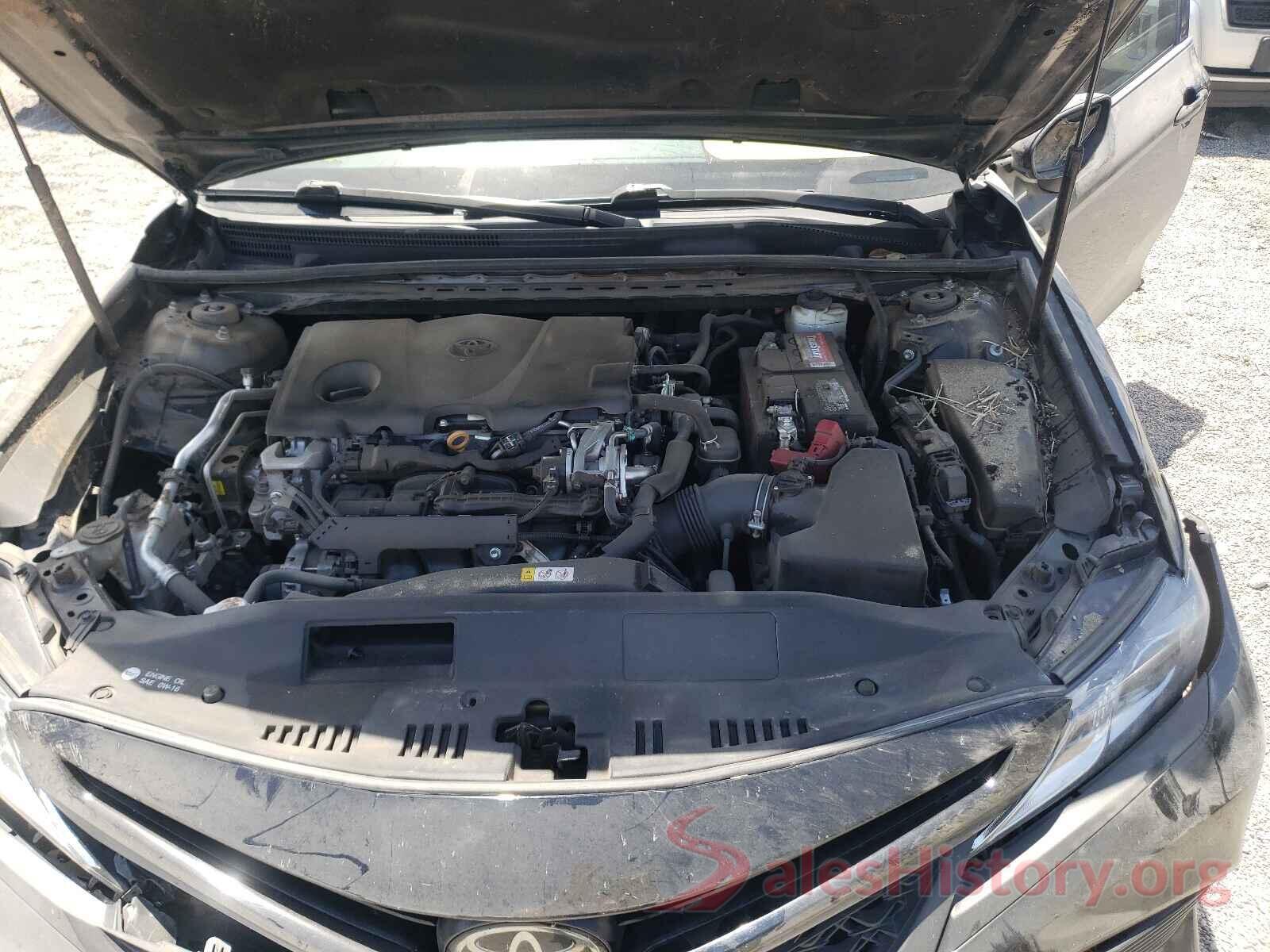 4T1B11HK7JU098970 2018 TOYOTA CAMRY