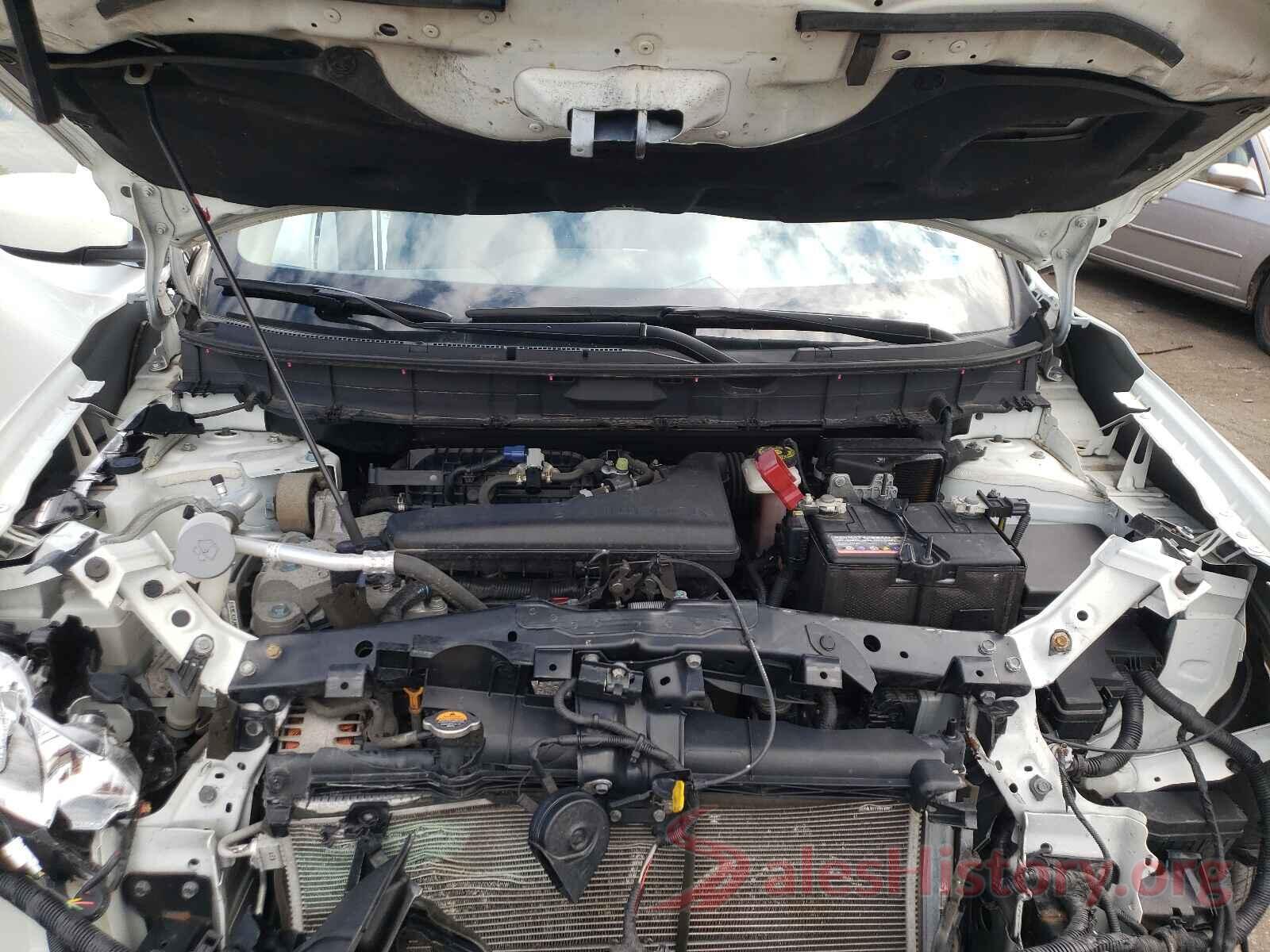 KNMAT2MV2HP500922 2017 NISSAN ROGUE