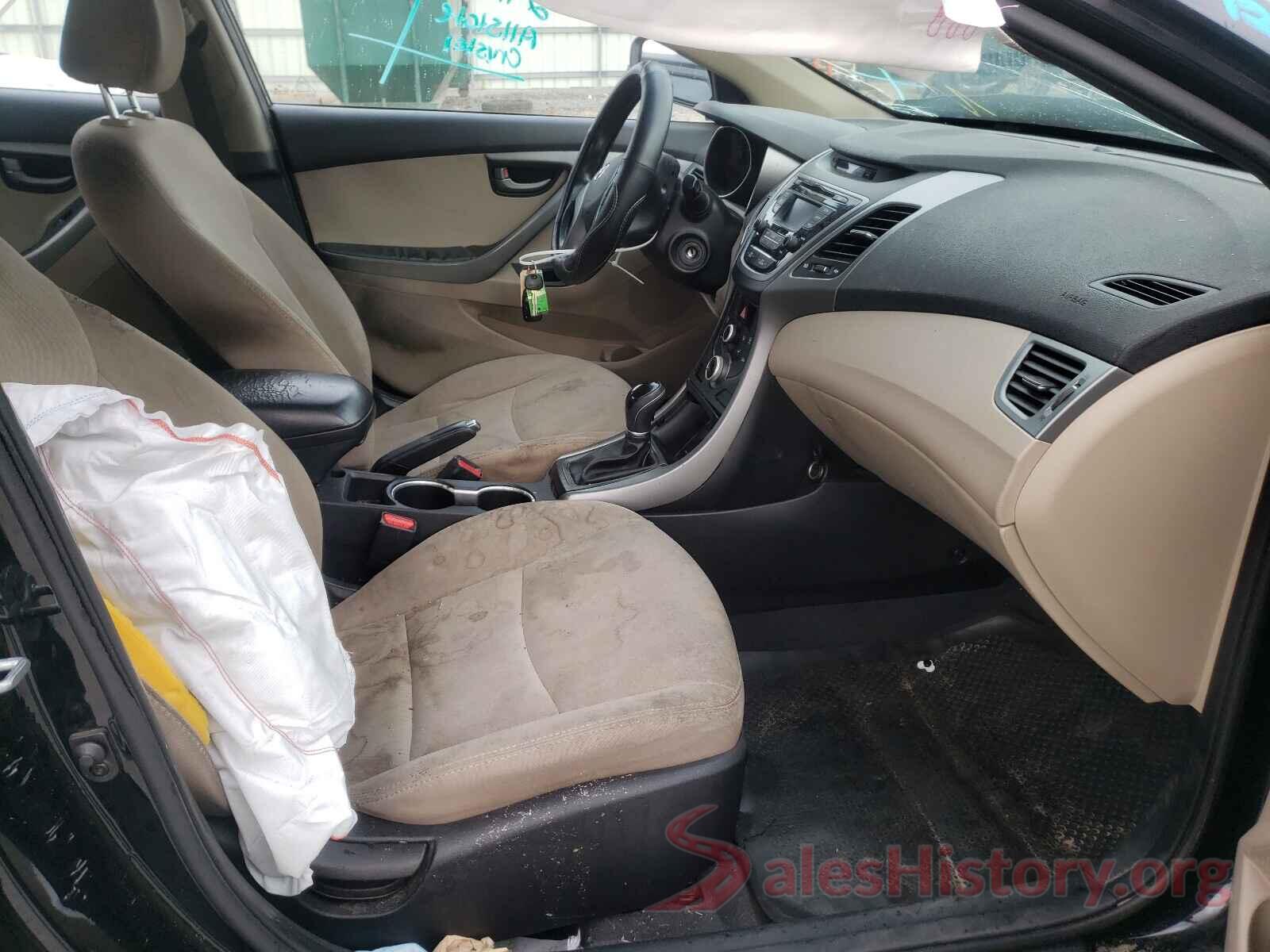 5NPDH4AE8GH781438 2016 HYUNDAI ELANTRA