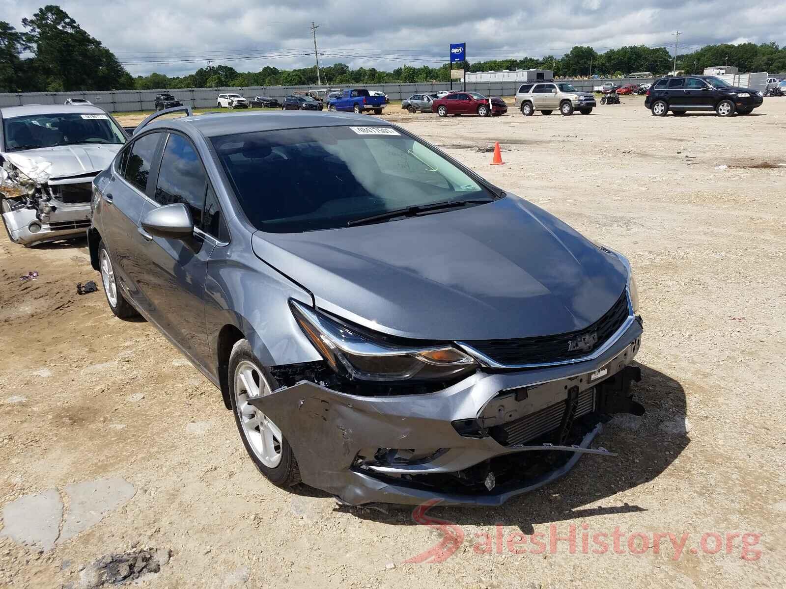 1G1BE5SM4J7236594 2018 CHEVROLET CRUZE