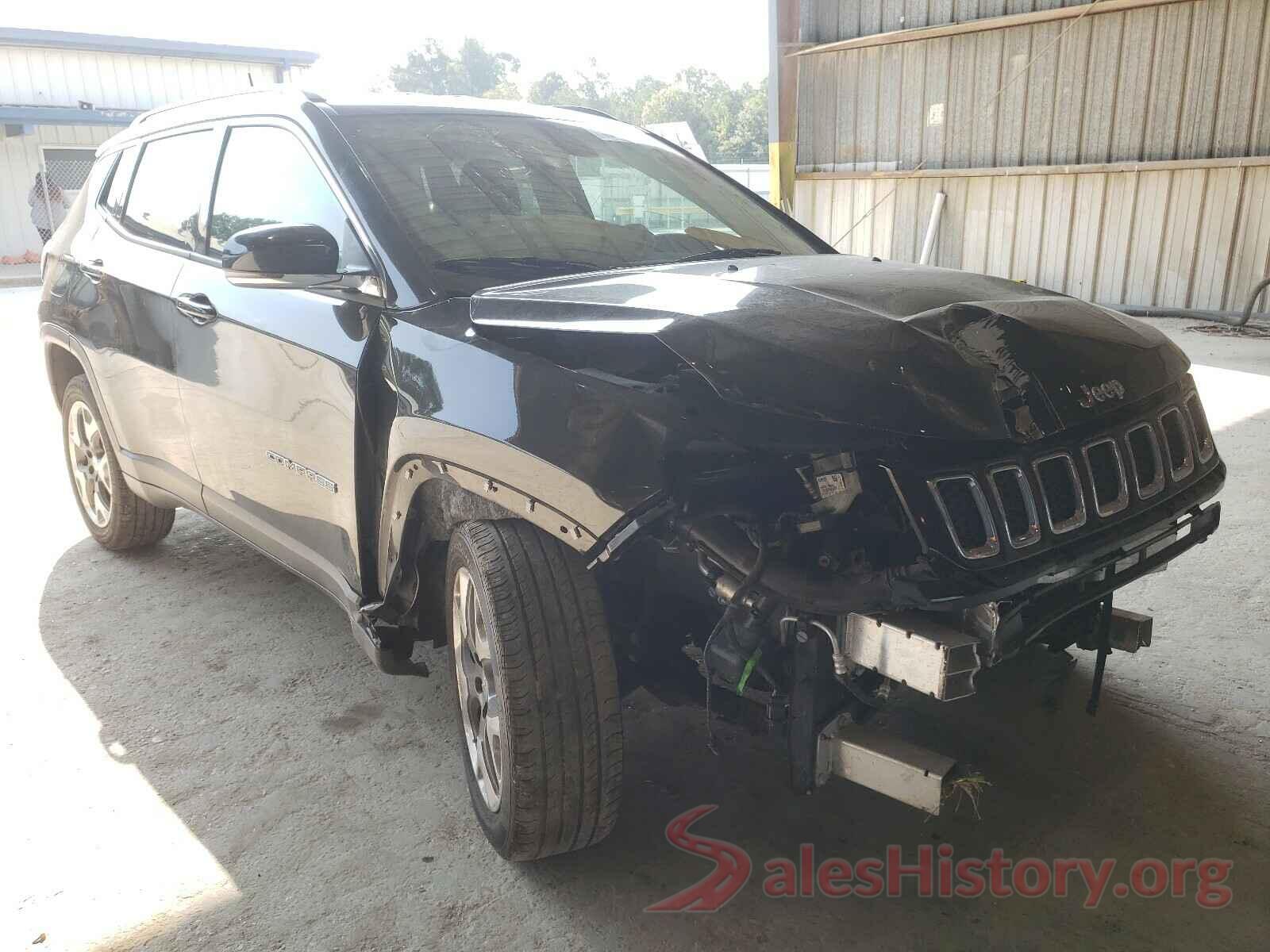 3C4NJDCB8JT252574 2018 JEEP COMPASS