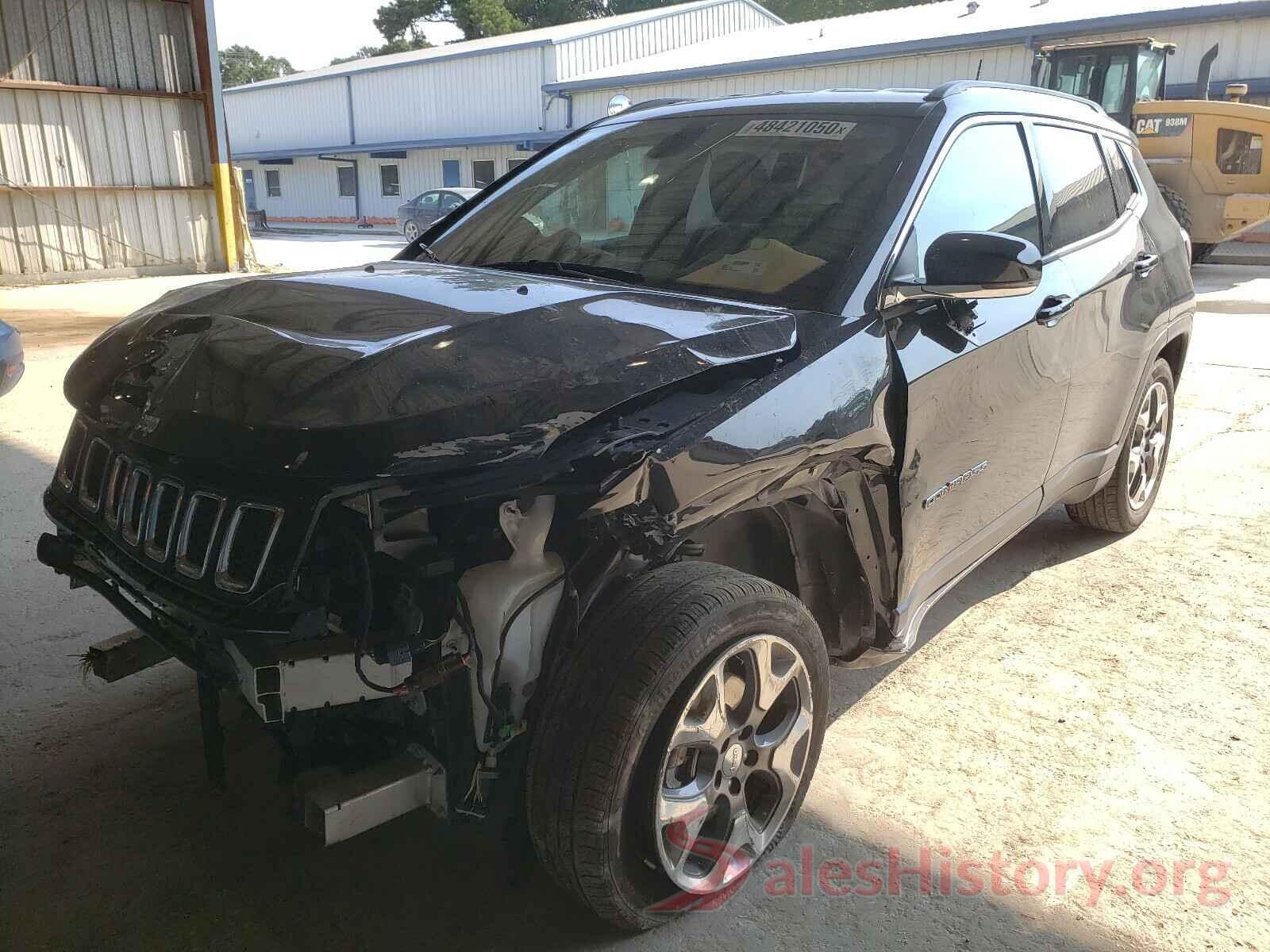 3C4NJDCB8JT252574 2018 JEEP COMPASS