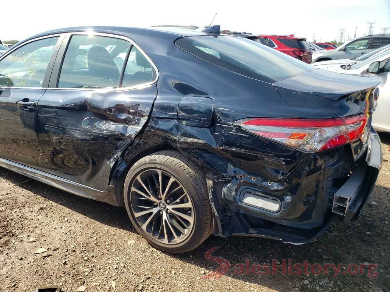 4T1B11HK2KU271781 2019 TOYOTA CAMRY