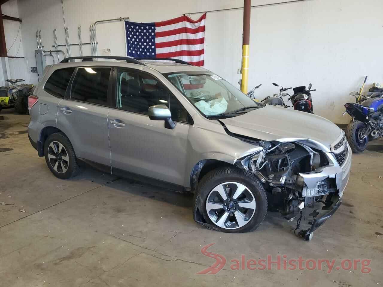 JF2SJAGC5JH404198 2018 SUBARU FORESTER