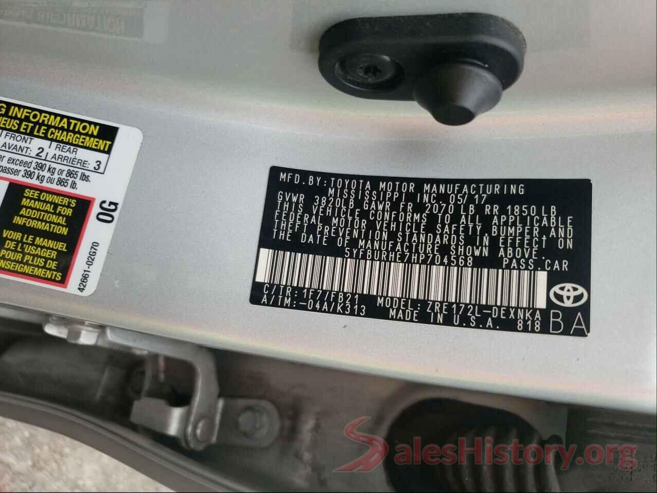 5YFBURHE7HP704568 2017 TOYOTA COROLLA