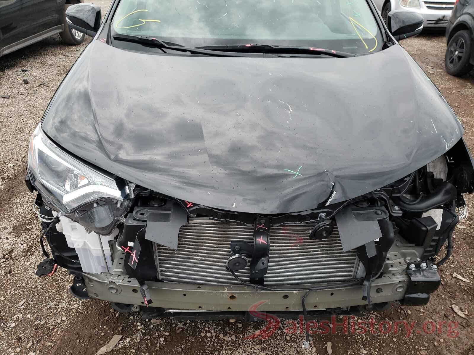 2T3RFREV1JW756707 2018 TOYOTA RAV4